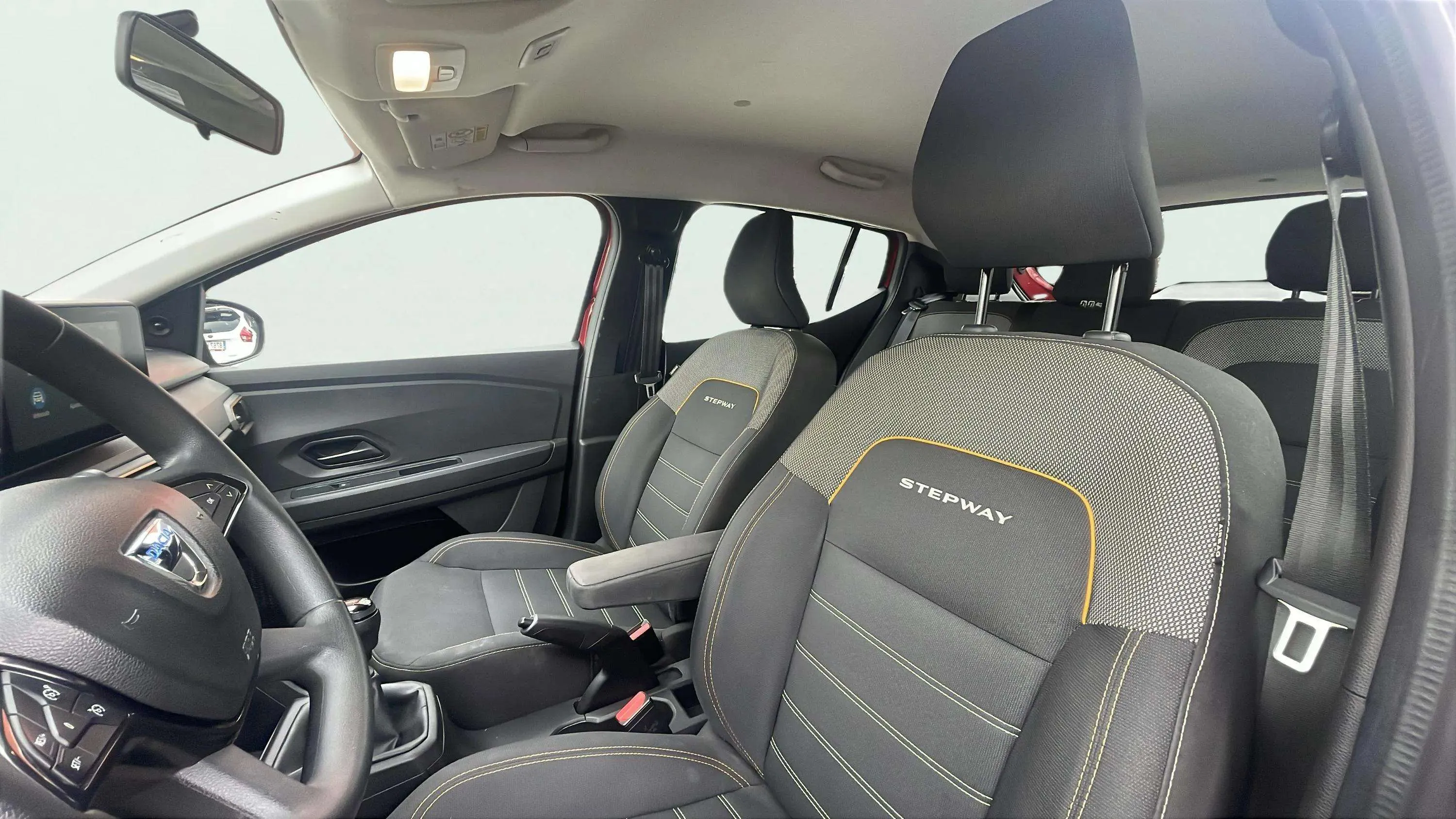 Dacia Sandero Stepway Essential TCe (90V) - foto 19