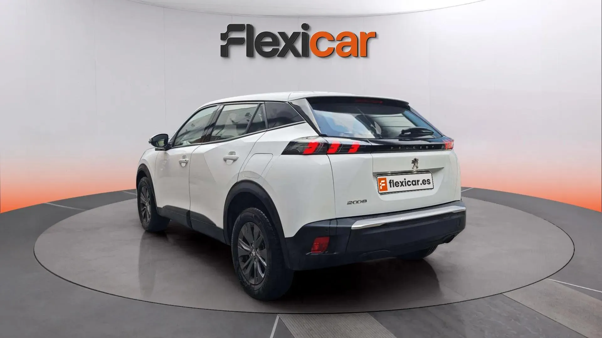 Peugeot 2008 Active PureTech 100 BVM6 - foto 5