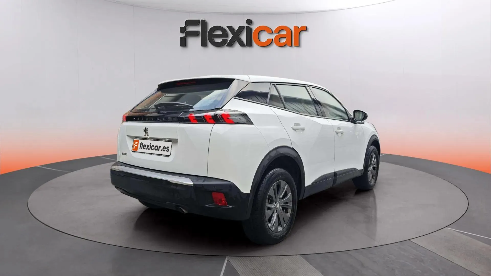 Peugeot 2008 Active PureTech 100 BVM6 - foto 7