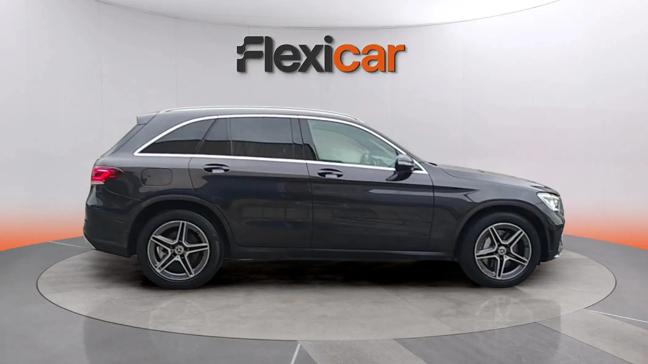 Mercedes-Benz GLC 200 4MATIC - foto 8