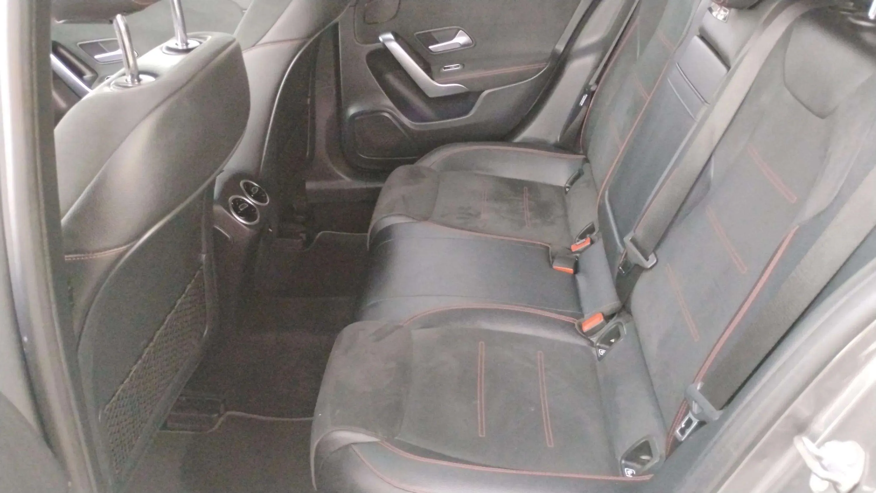 Mercedes-Benz Clase A Sedán A 200 d - foto 16