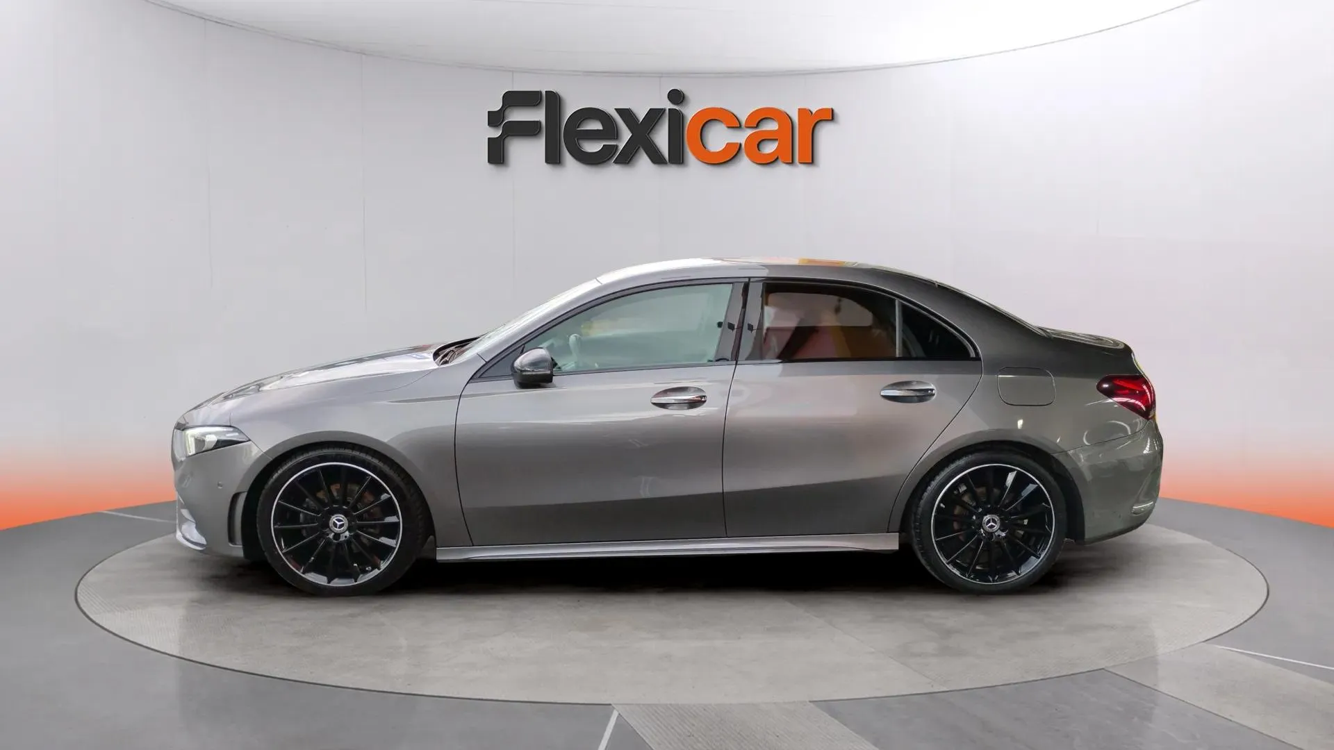 Mercedes-Benz Clase A Sedán A 200 d - foto 4