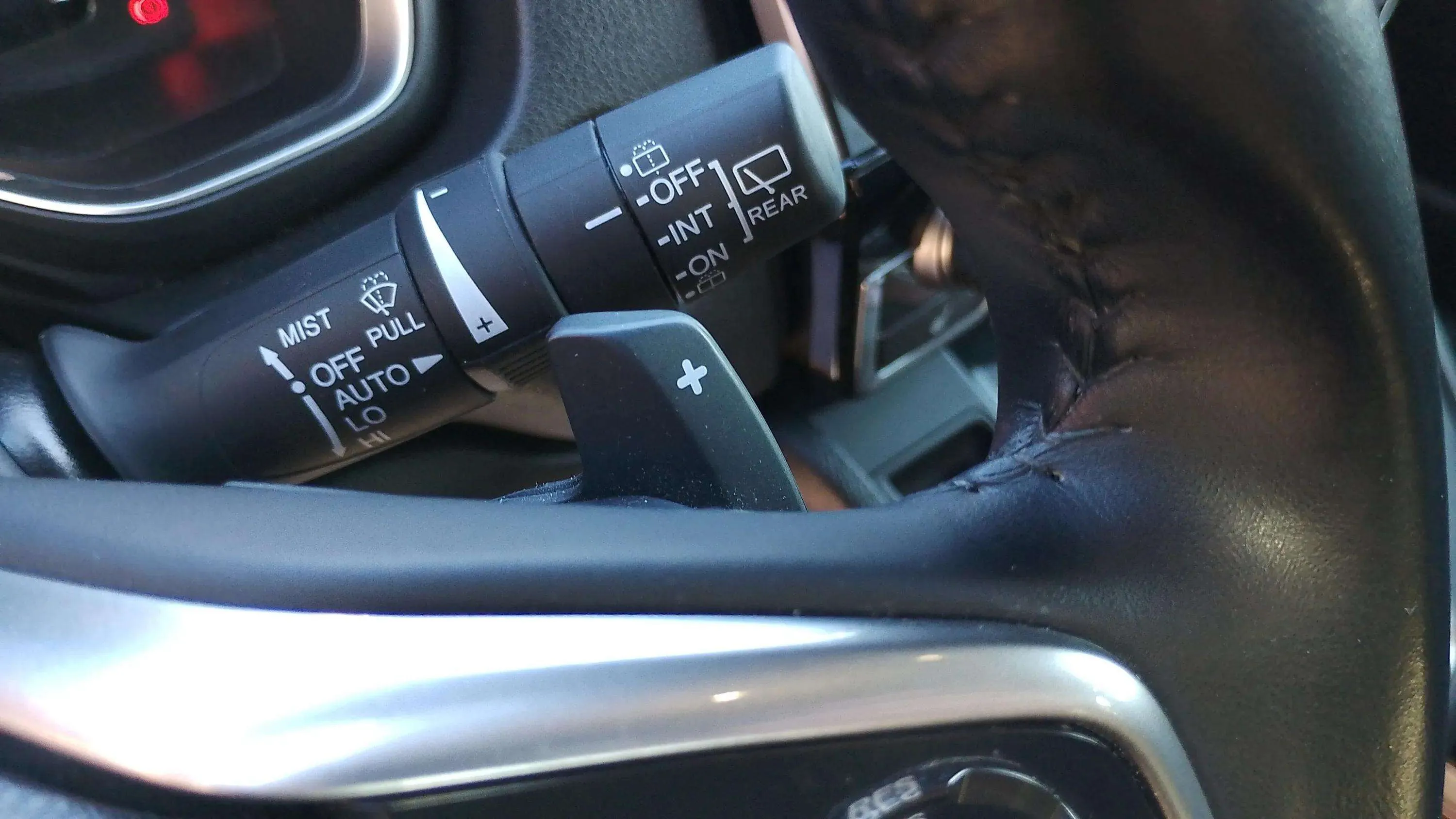 Honda CR-V 2.0 i-MMD 4x2 Comfort - foto 19