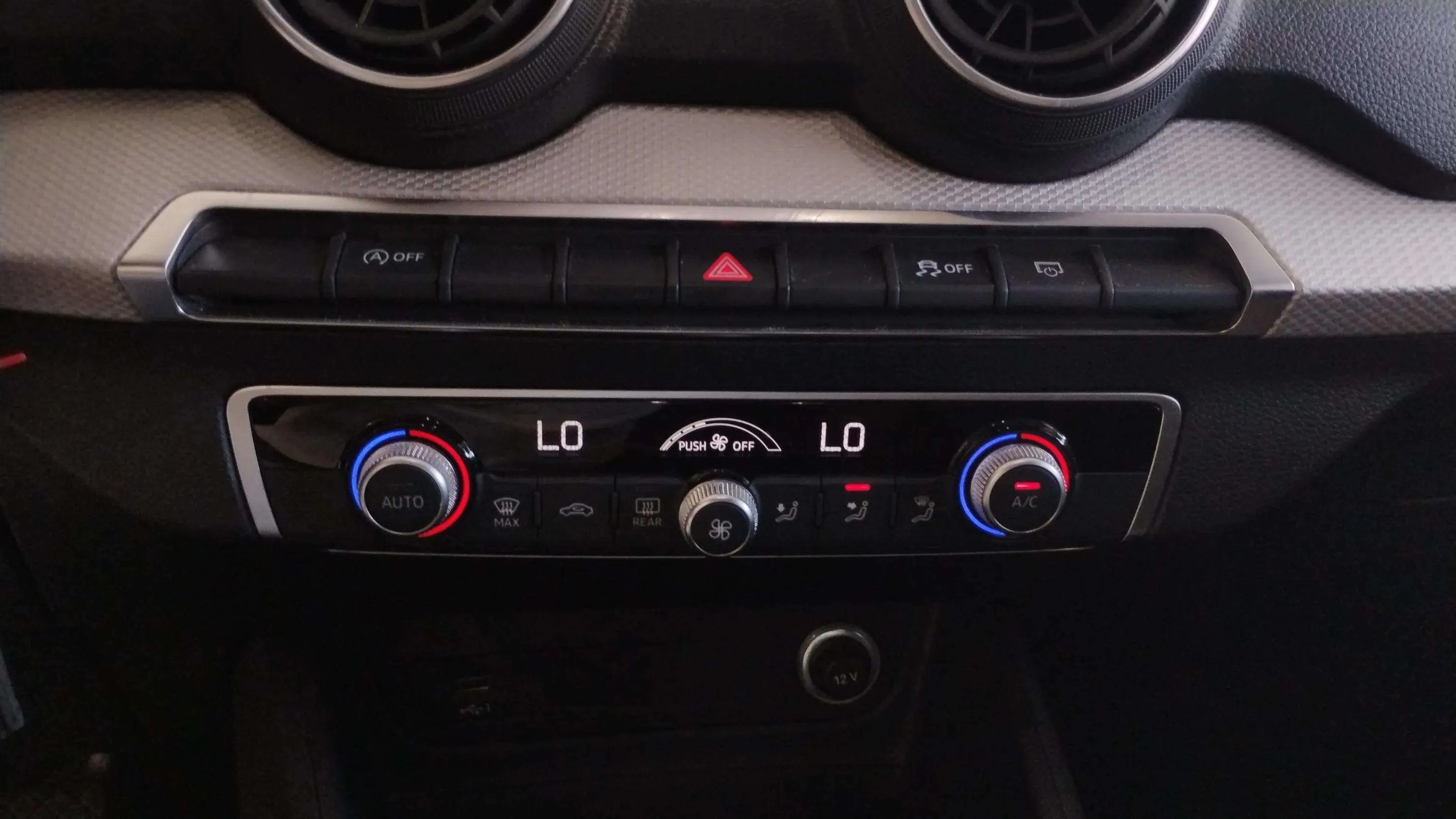 Audi Q2 Advanced 30 TDI S tronic - foto 14