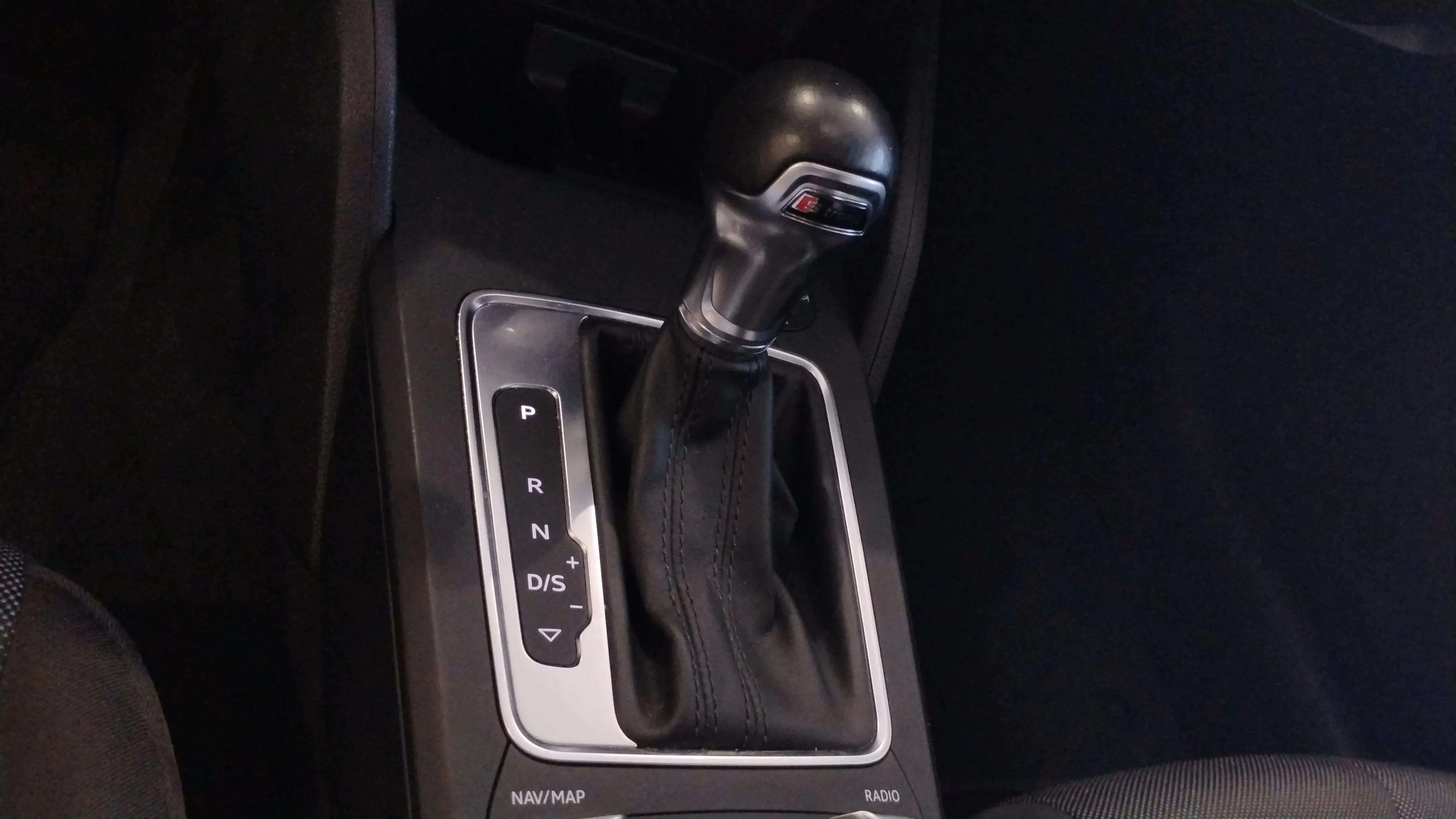 Audi Q2 Advanced 30 TDI S tronic - foto 13