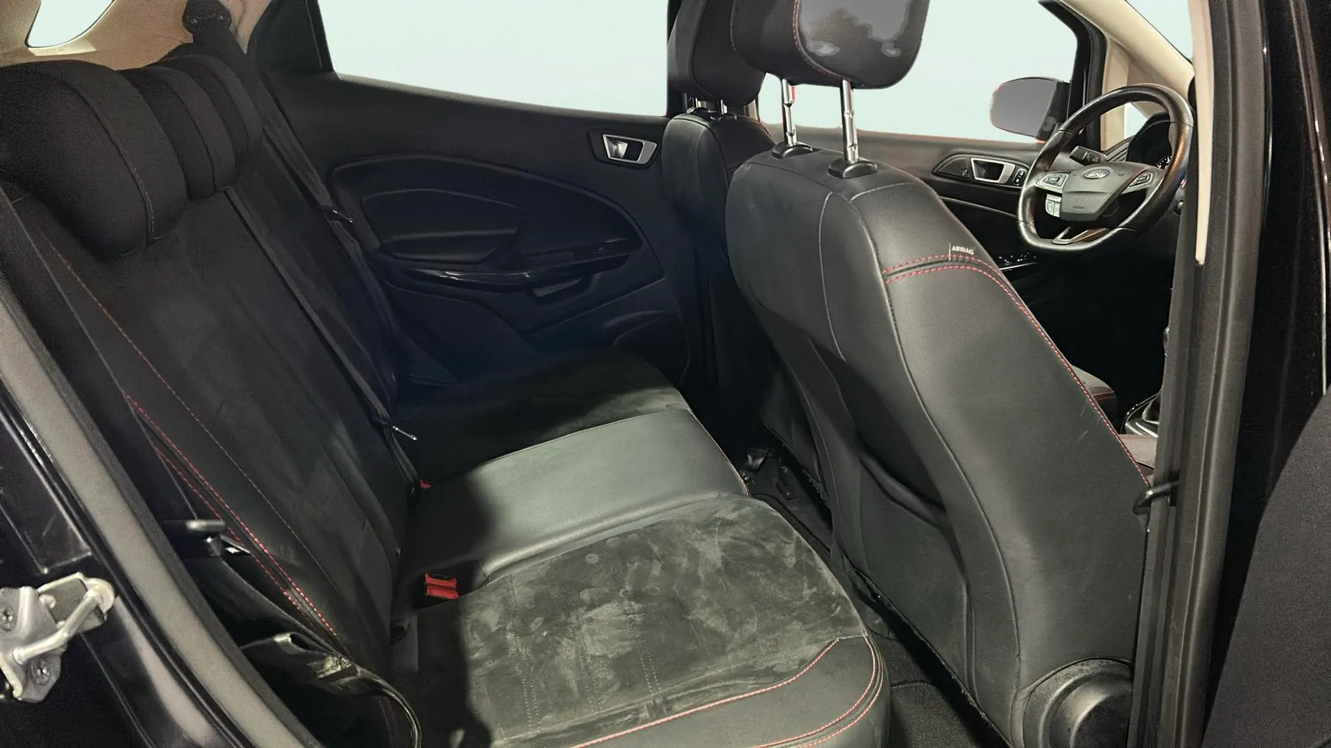 Ford EcoSport 1.0T EcoBoost ST Line - foto 15