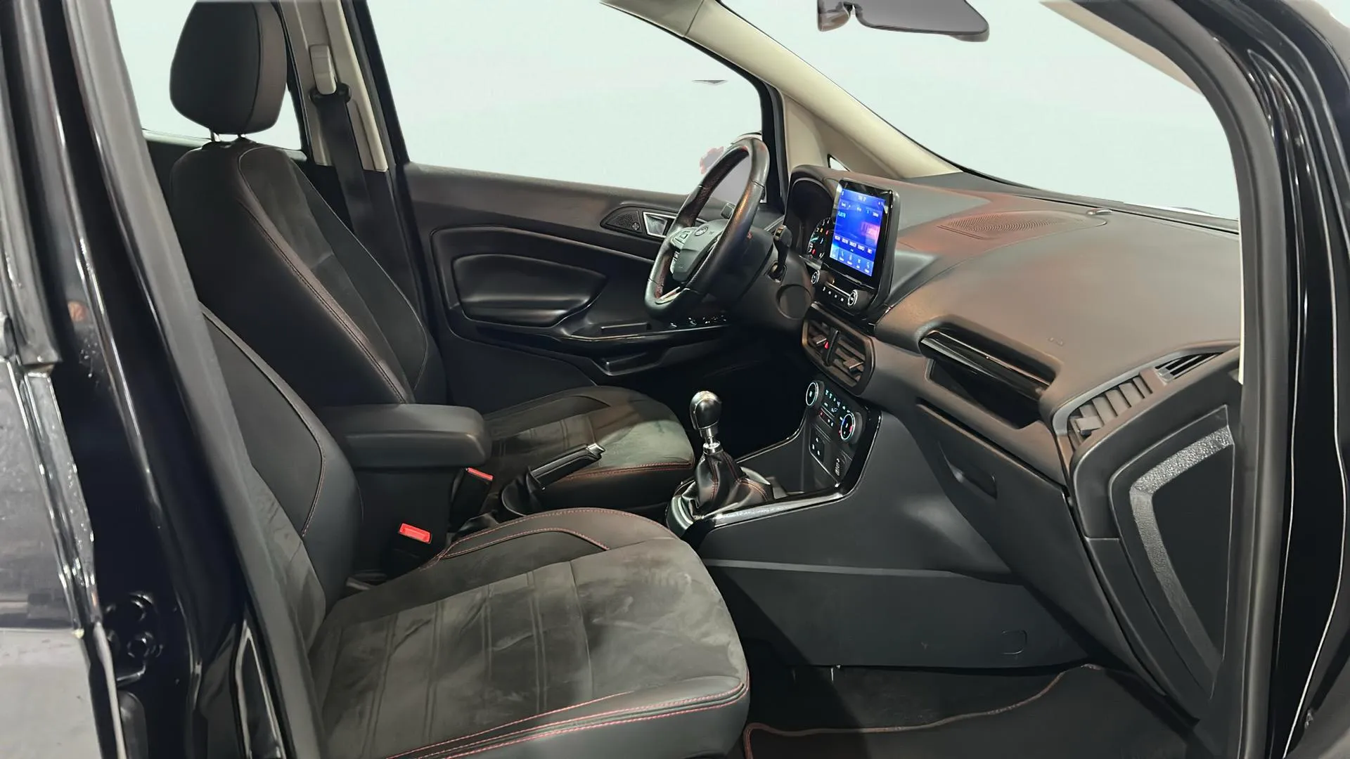 Ford EcoSport 1.0T EcoBoost ST Line - foto 14