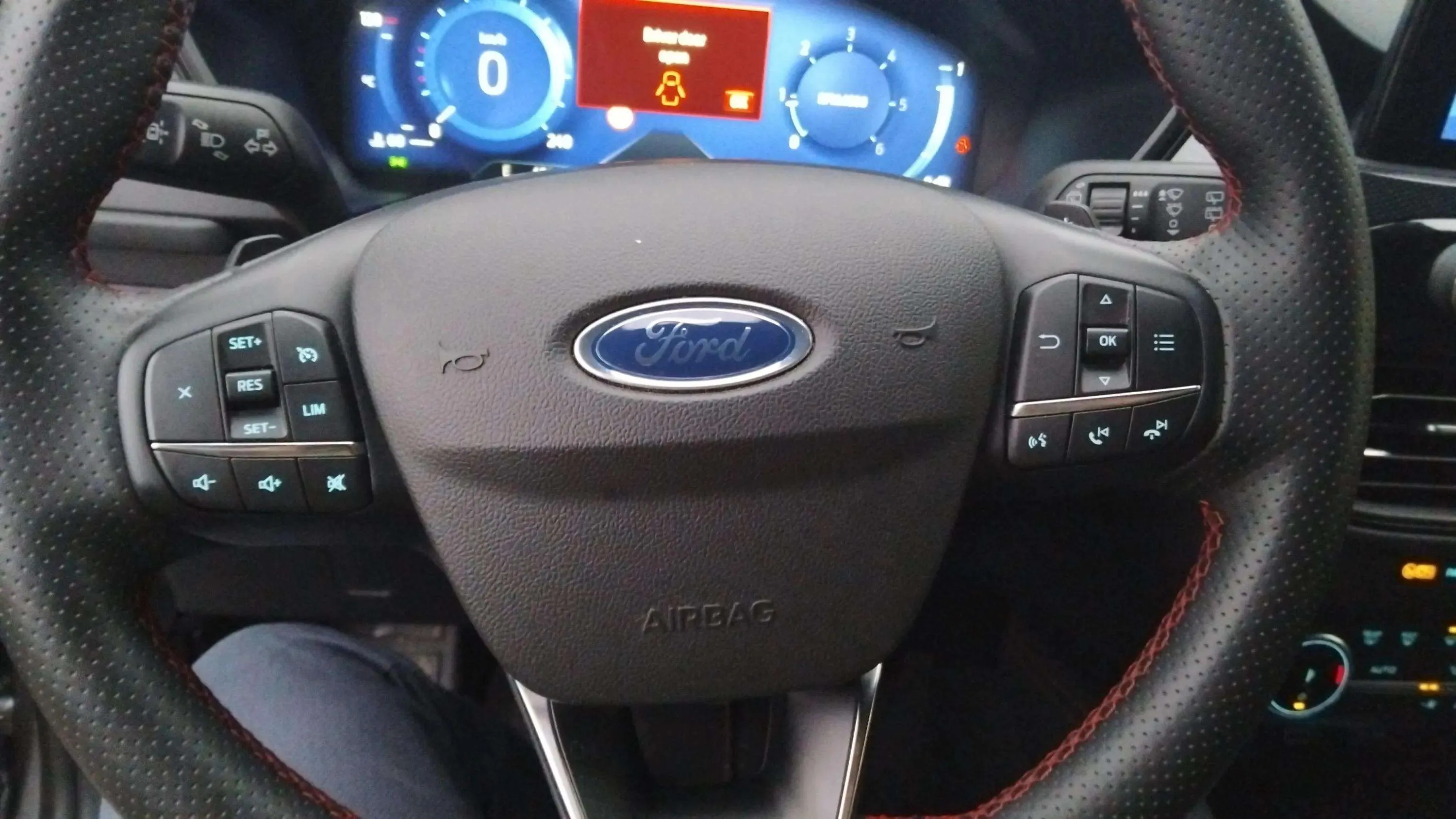 Ford Kuga ST-Line 2.0 EcoBlue - foto 11