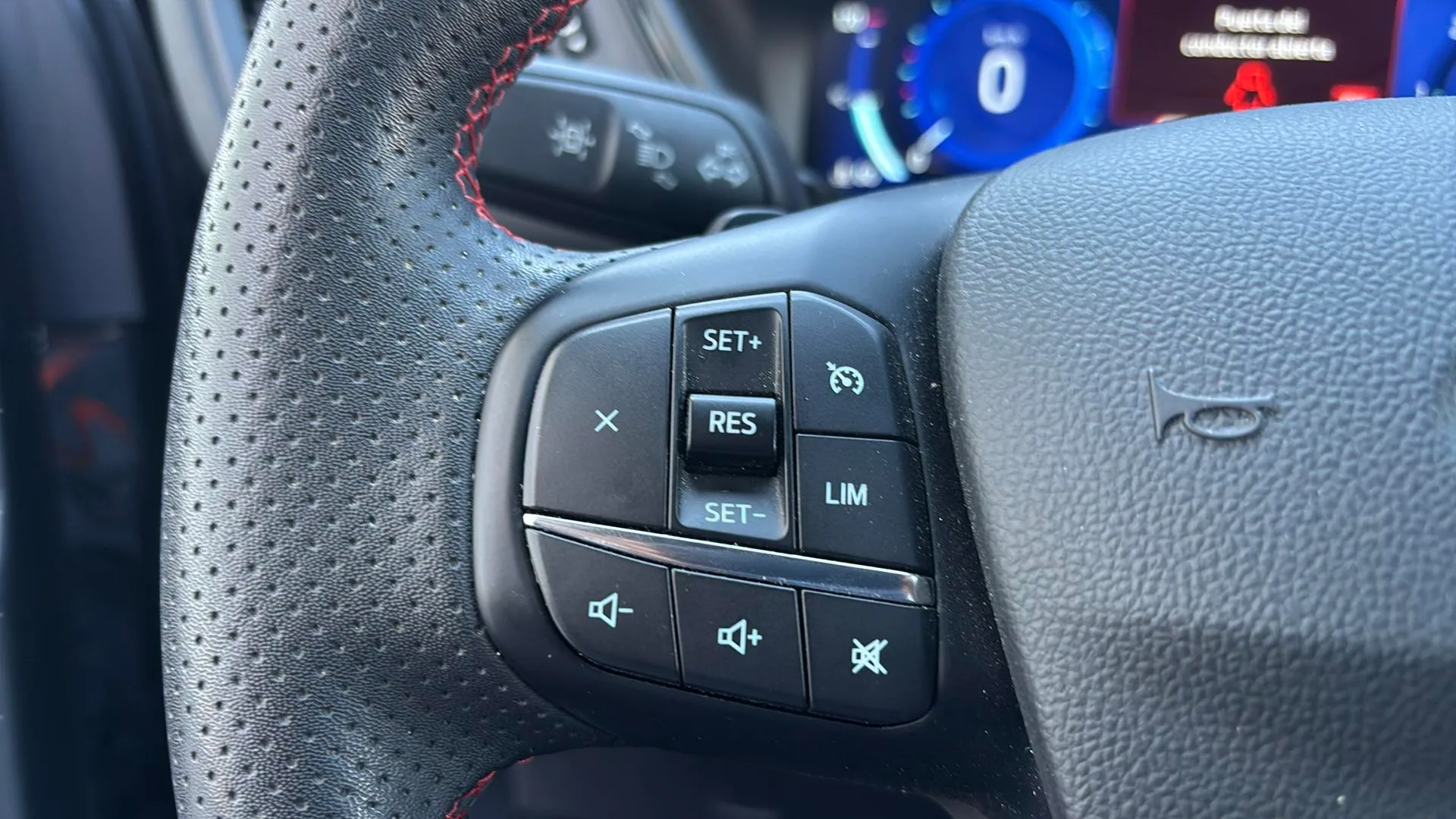 Ford Kuga ST-Line 2.0 EcoBlue - foto 9