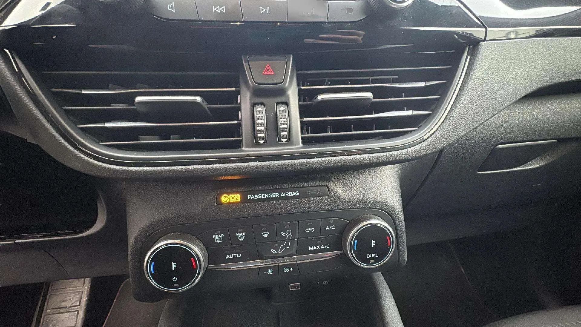 Ford Kuga ST-Line 2.0 EcoBlue - foto 10