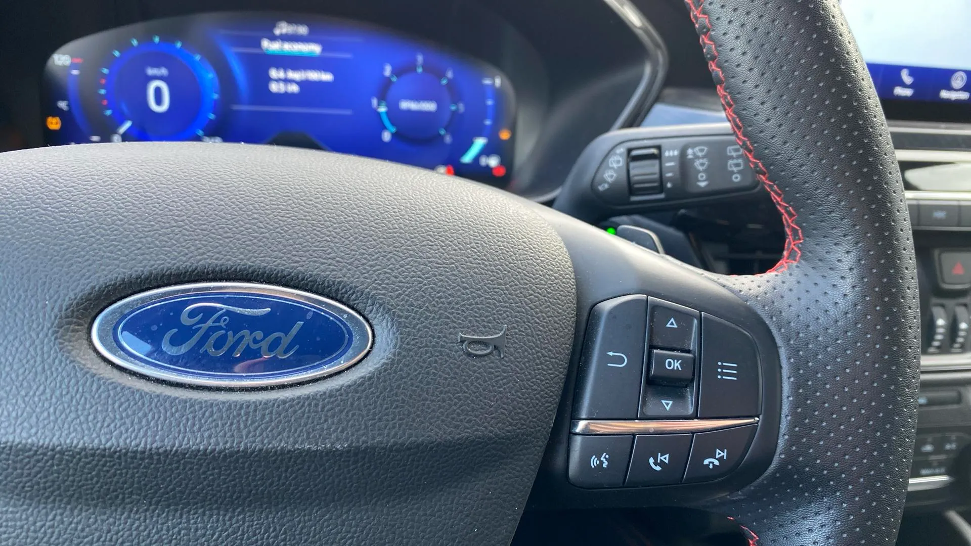 Ford Kuga ST-Line 2.0 EcoBlue - foto 17