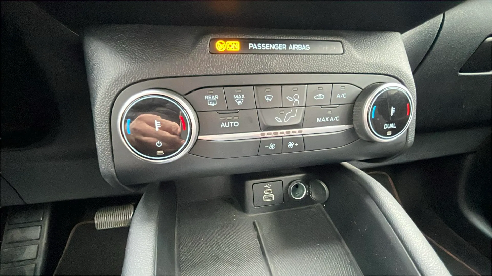 Ford Kuga ST-Line 2.0 EcoBlue - foto 18