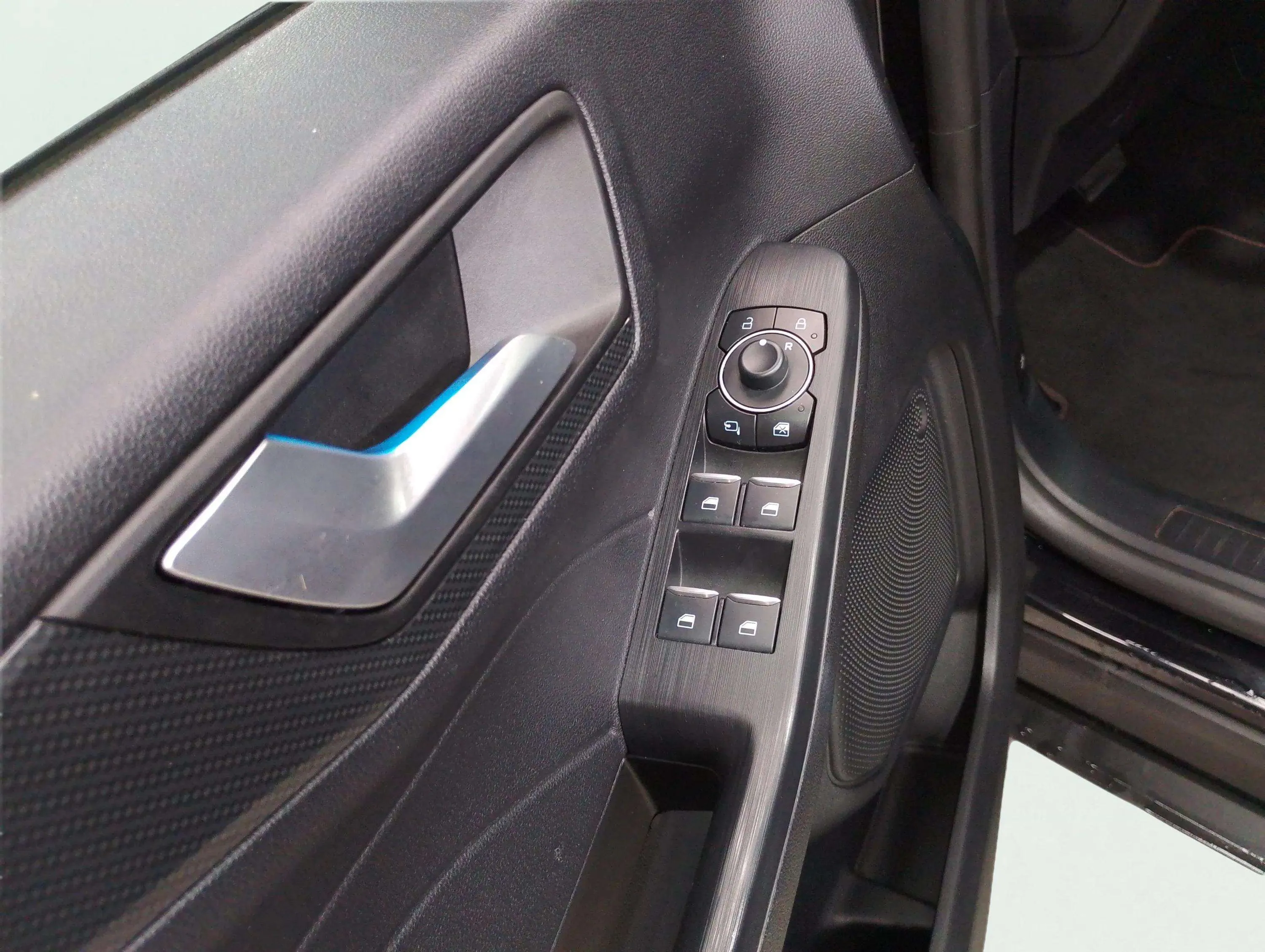 Ford Kuga ST-Line 2.0 EcoBlue - foto 25