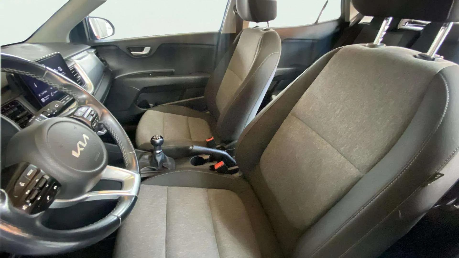 Kia Stonic 1.2 DPi Concept - foto 12