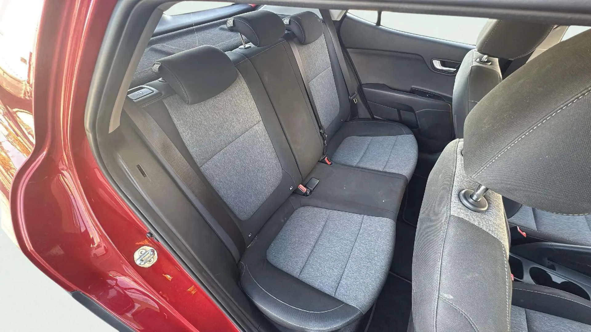 Kia Stonic 1.2 DPi Concept - foto 11