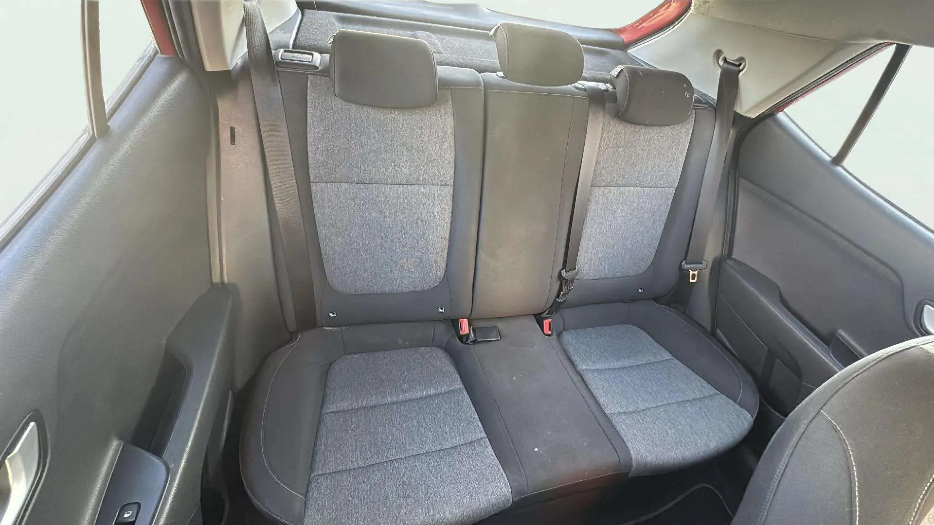 Kia Stonic 1.2 DPi Concept - foto 12