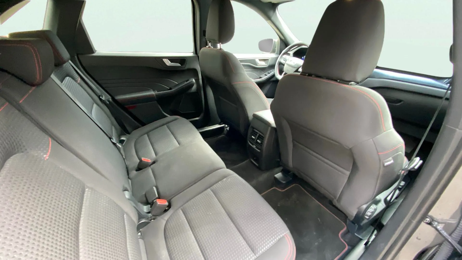 Ford Kuga ST-Line 2.0 EcoBlue - foto 22