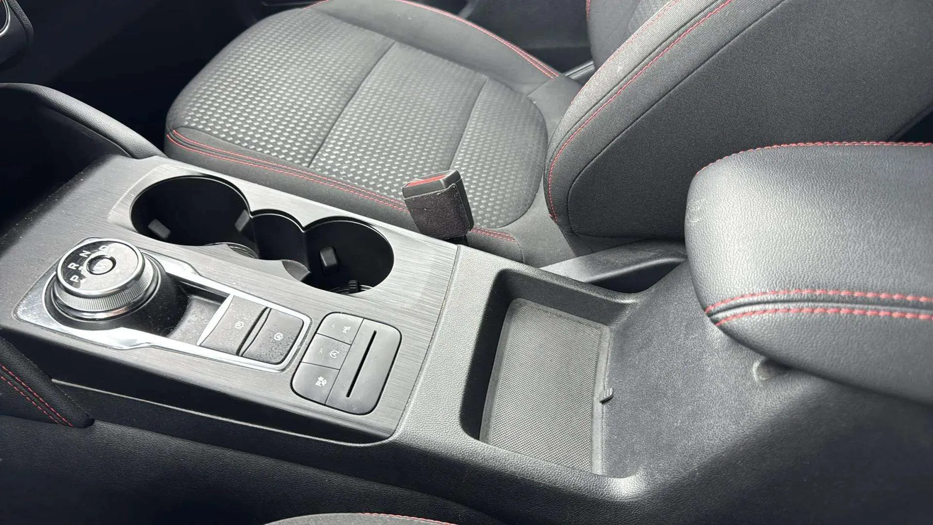Ford Kuga ST-Line 2.0 EcoBlue - foto 22