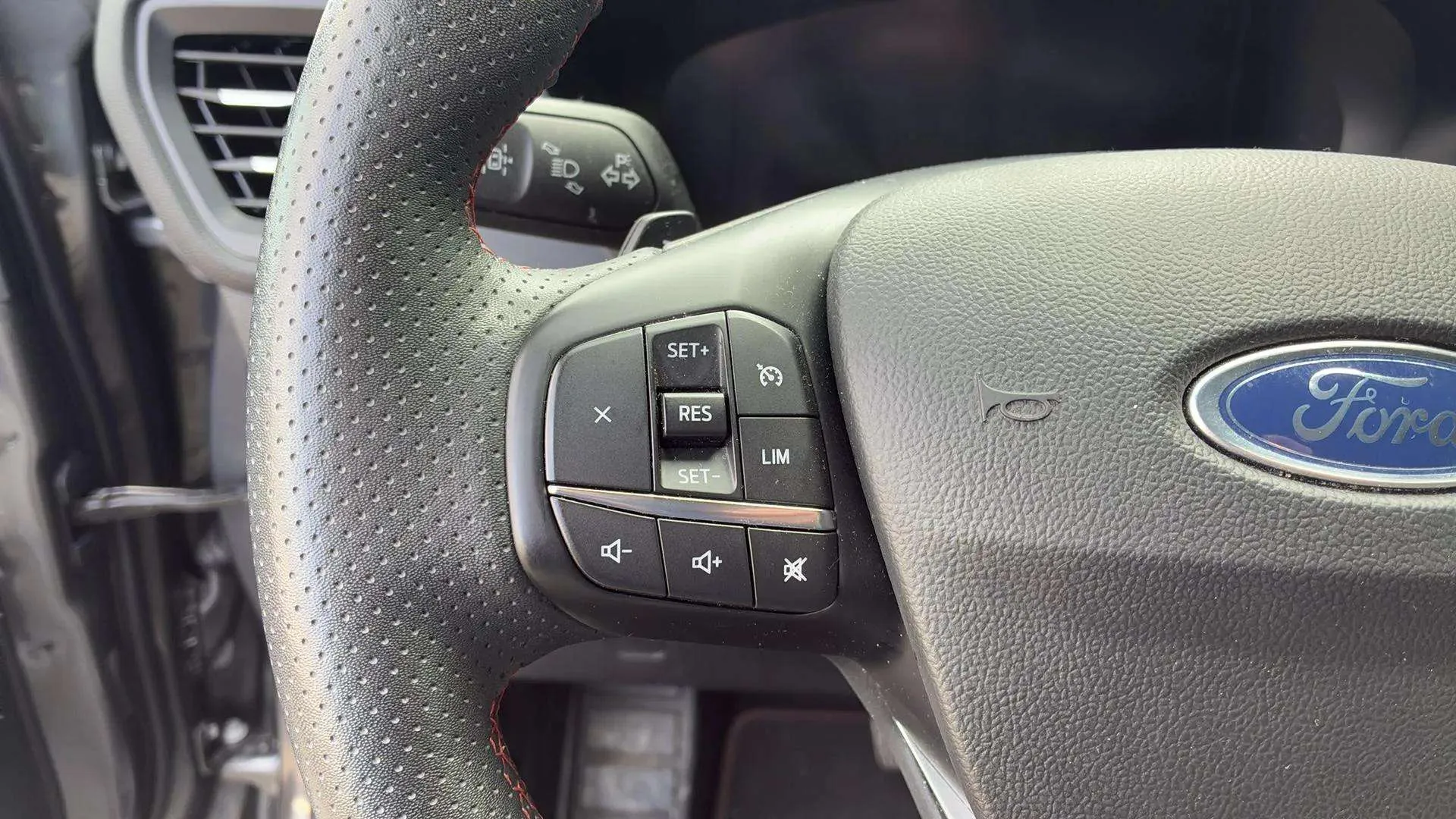Ford Kuga ST-Line 2.0 EcoBlue - foto 14