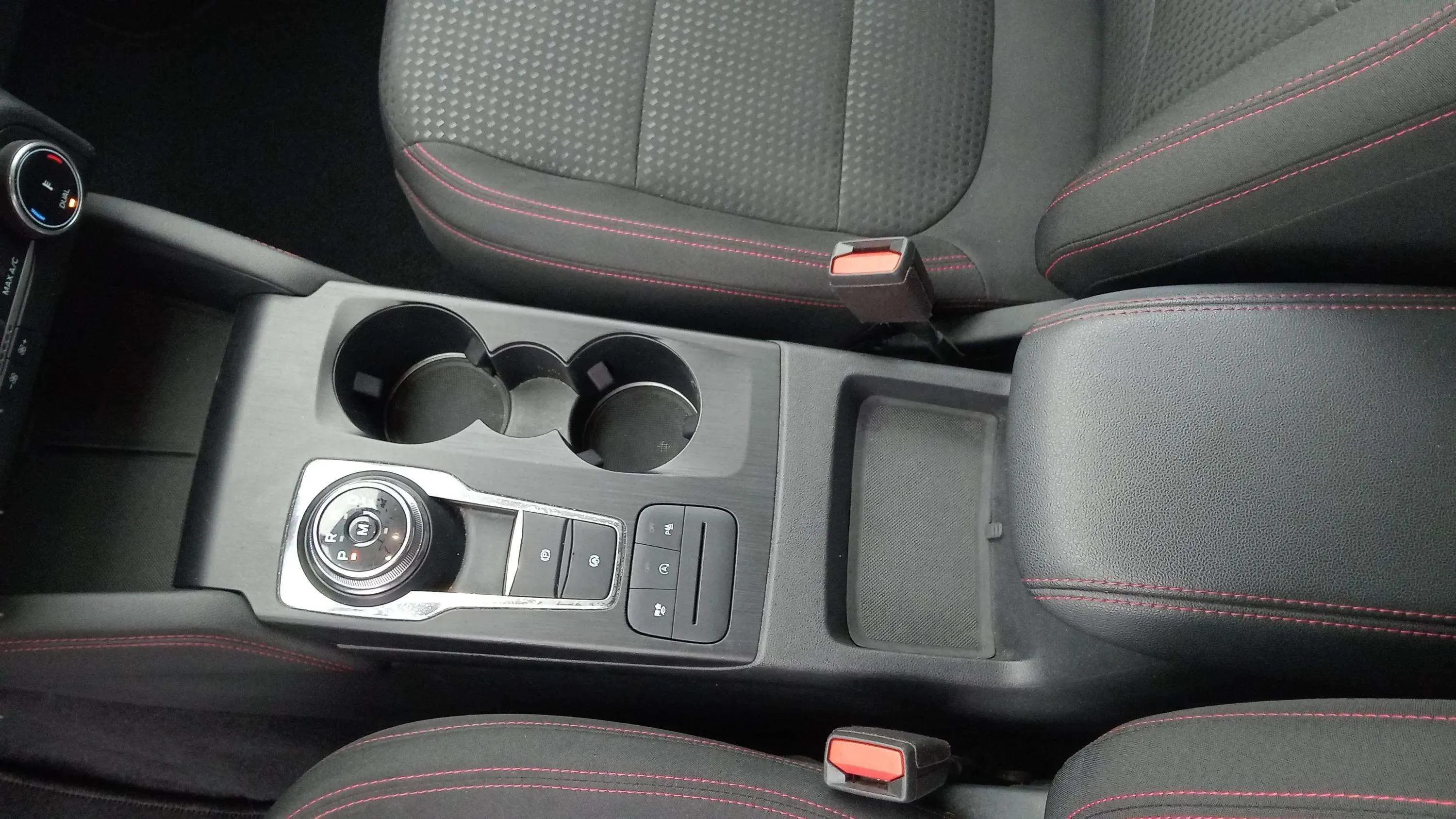 Ford Kuga ST-Line 2.0 EcoBlue - foto 26