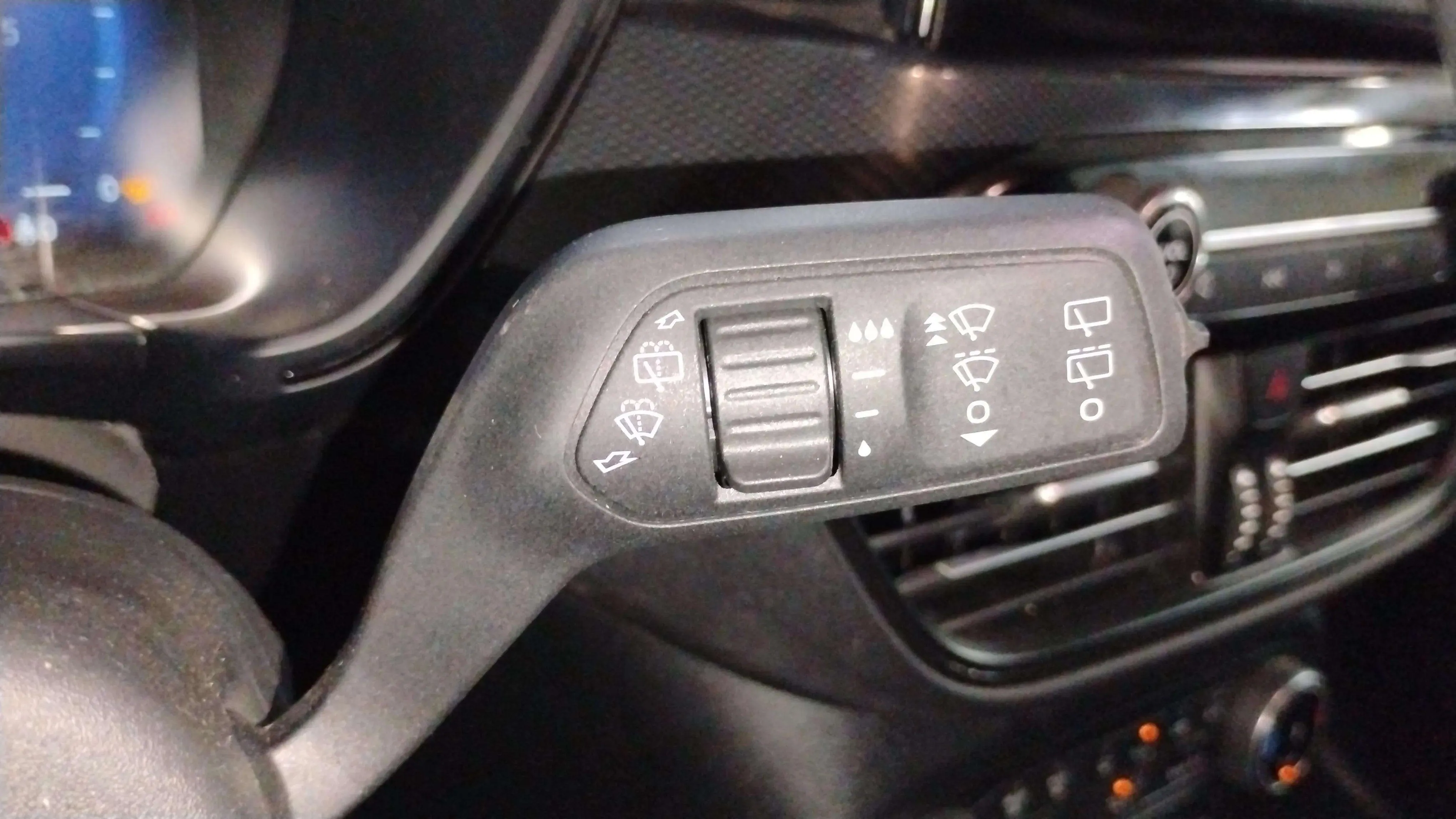 Ford Kuga ST-Line 2.0 EcoBlue - foto 23