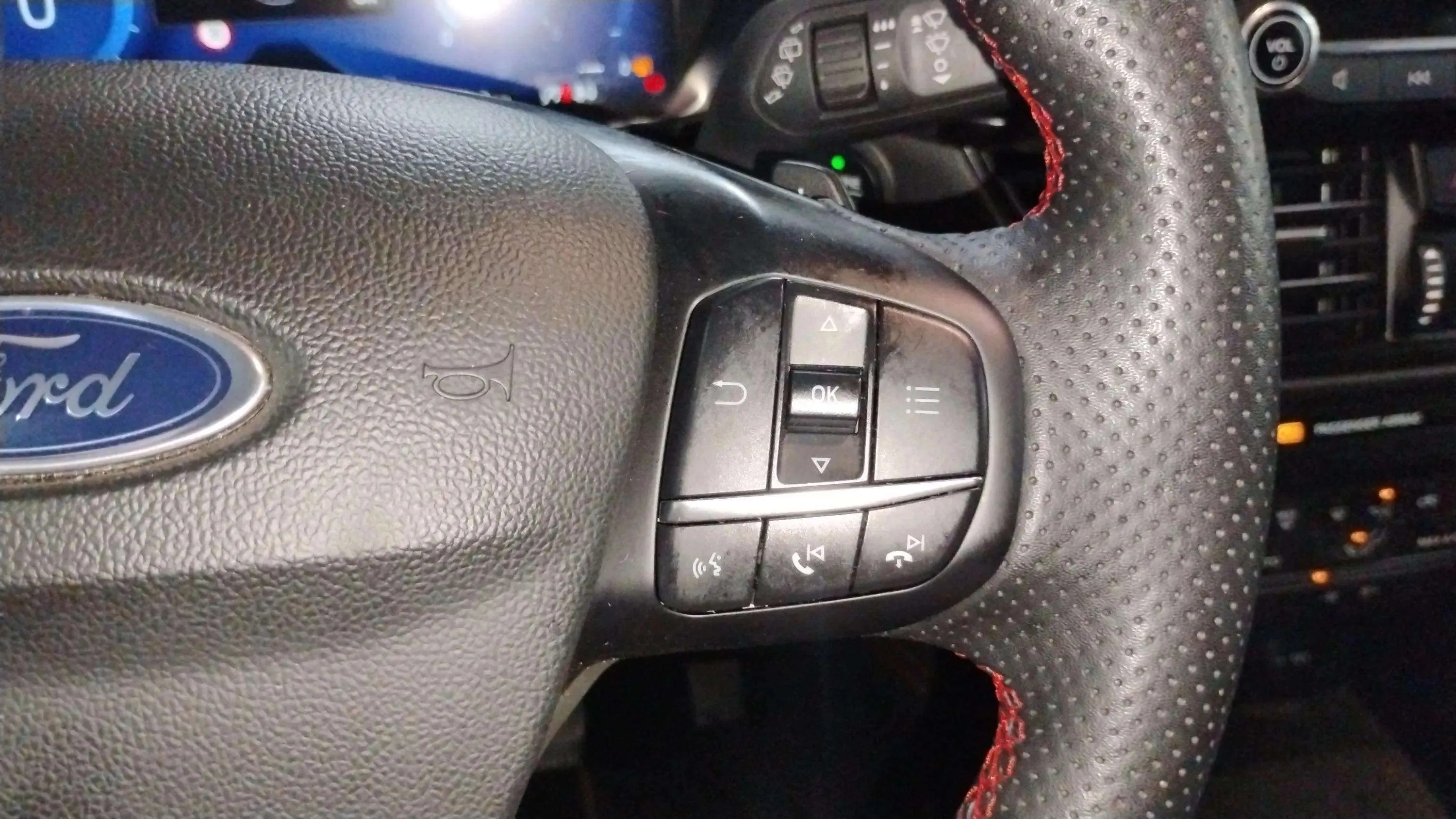 Ford Kuga ST-Line 2.0 EcoBlue - foto 22
