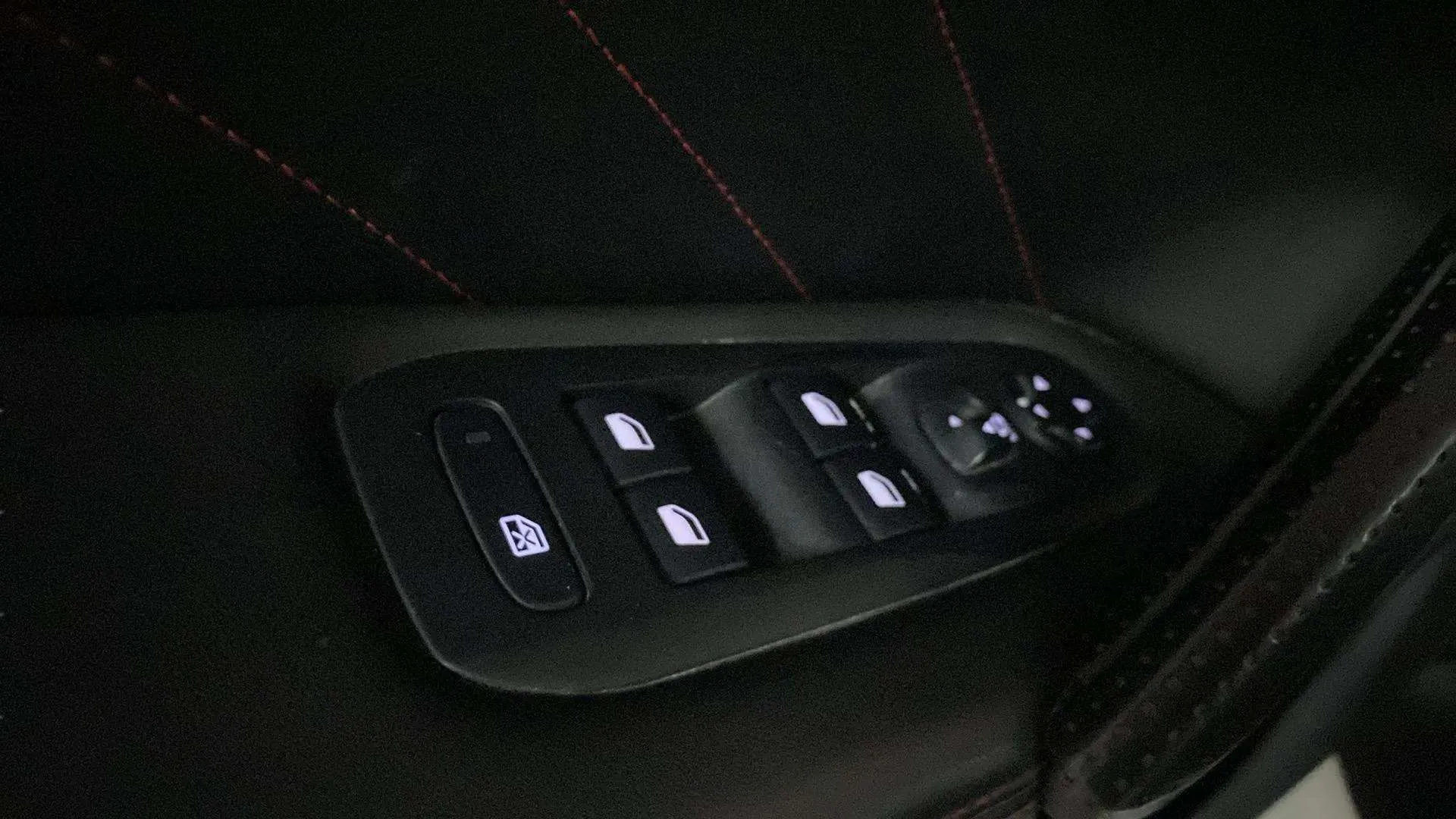 Peugeot 308 GT - foto 17