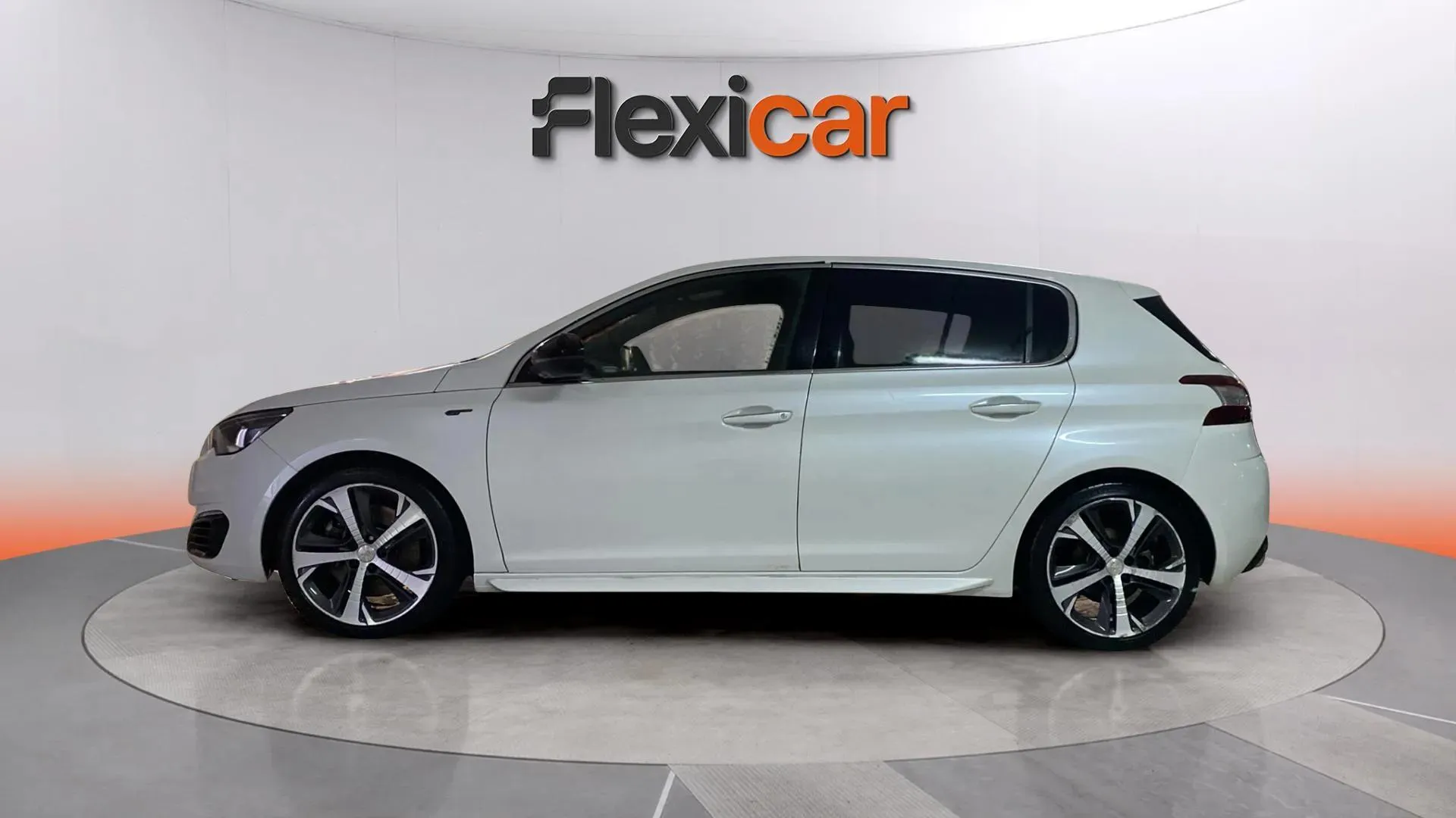 Peugeot 308 GT - foto 4