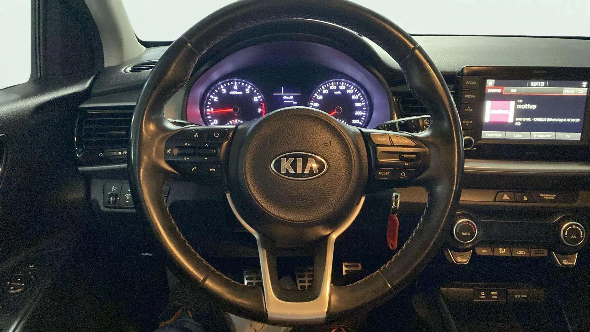 Kia Stonic 1.0 T-GDi Black Edition - foto 10