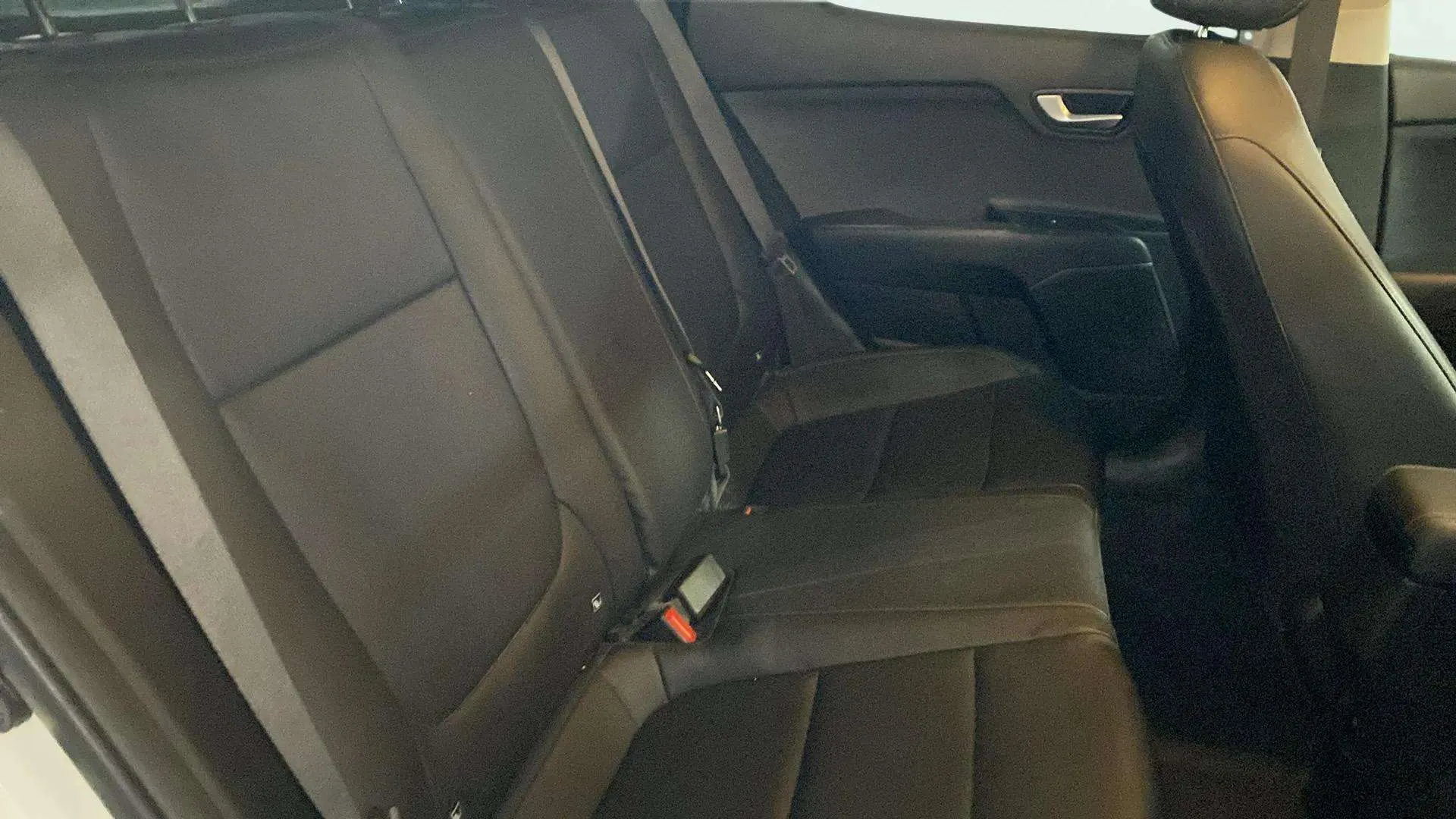 Kia Stonic 1.0 T-GDi Black Edition - foto 25