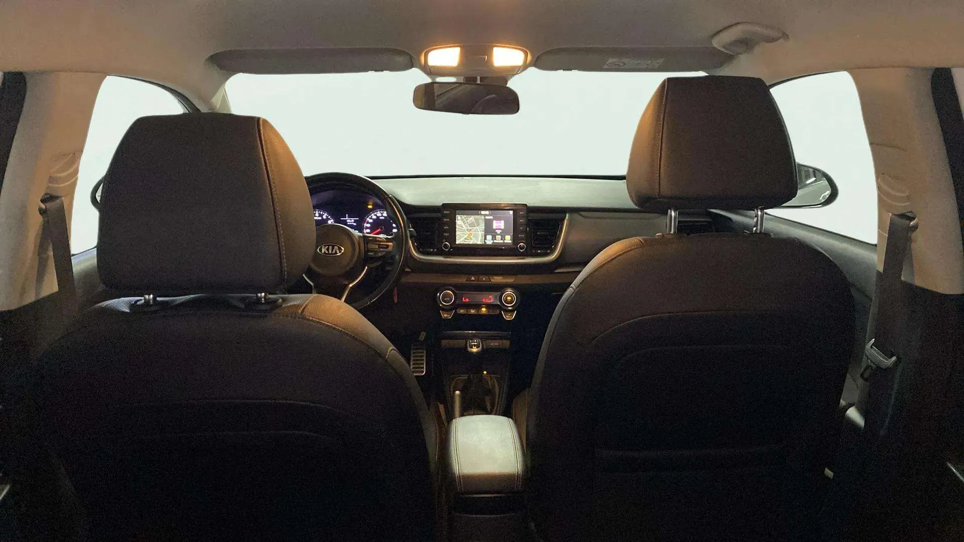 Kia Stonic 1.0 T-GDi Black Edition - foto 26