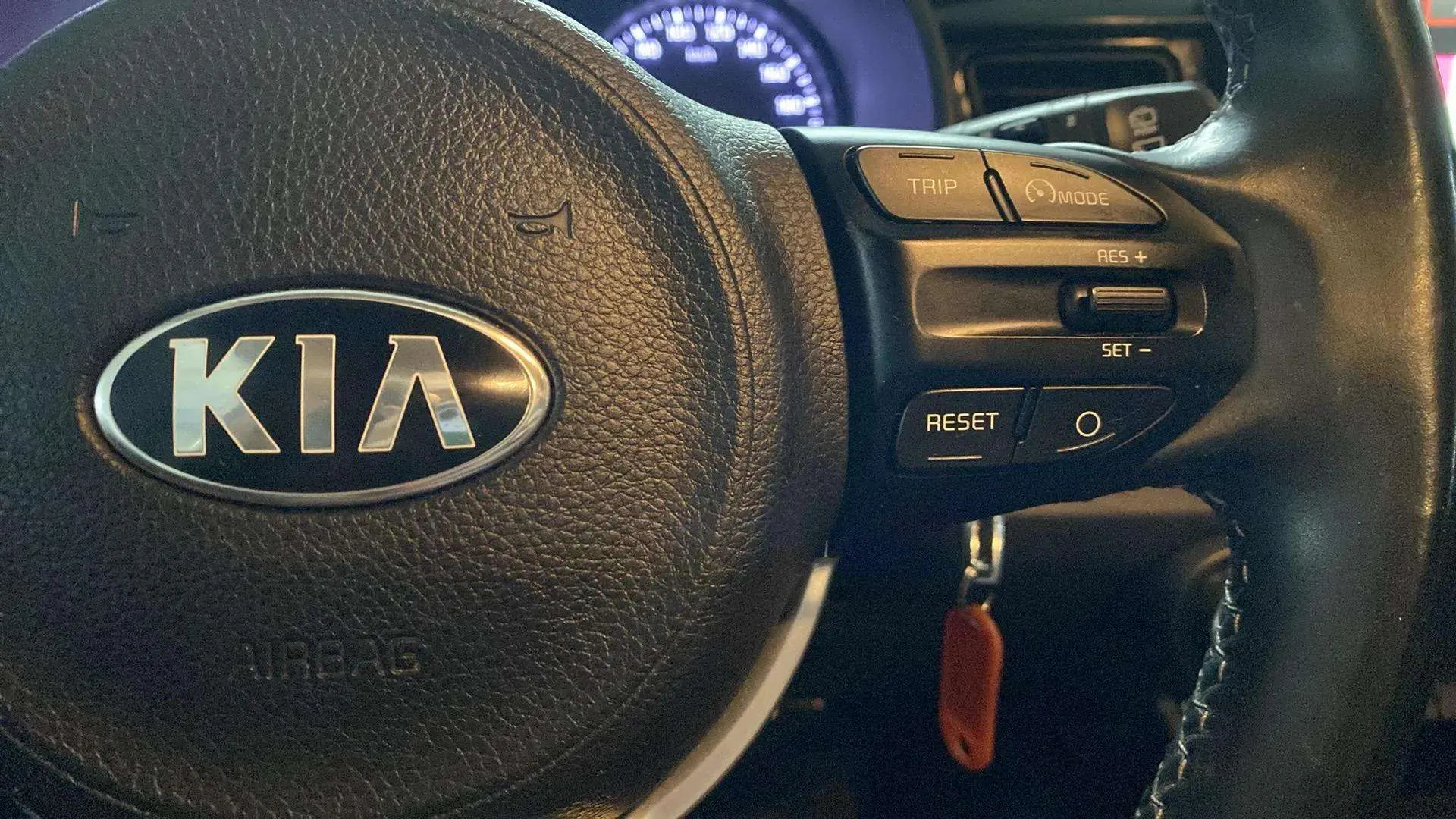 Kia Stonic 1.0 T-GDi Black Edition - foto 12