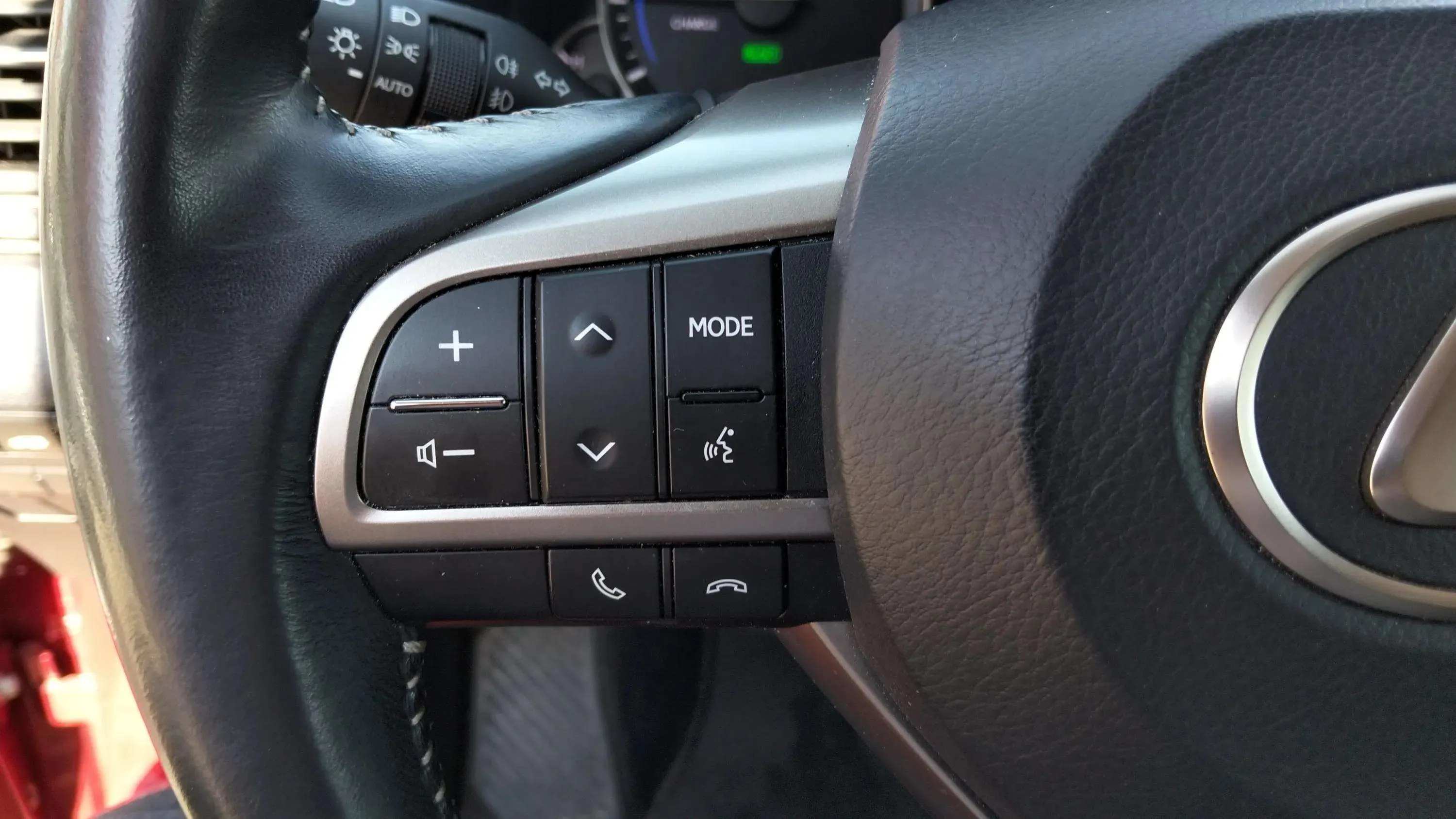 Lexus RX 450h Executive - foto 25