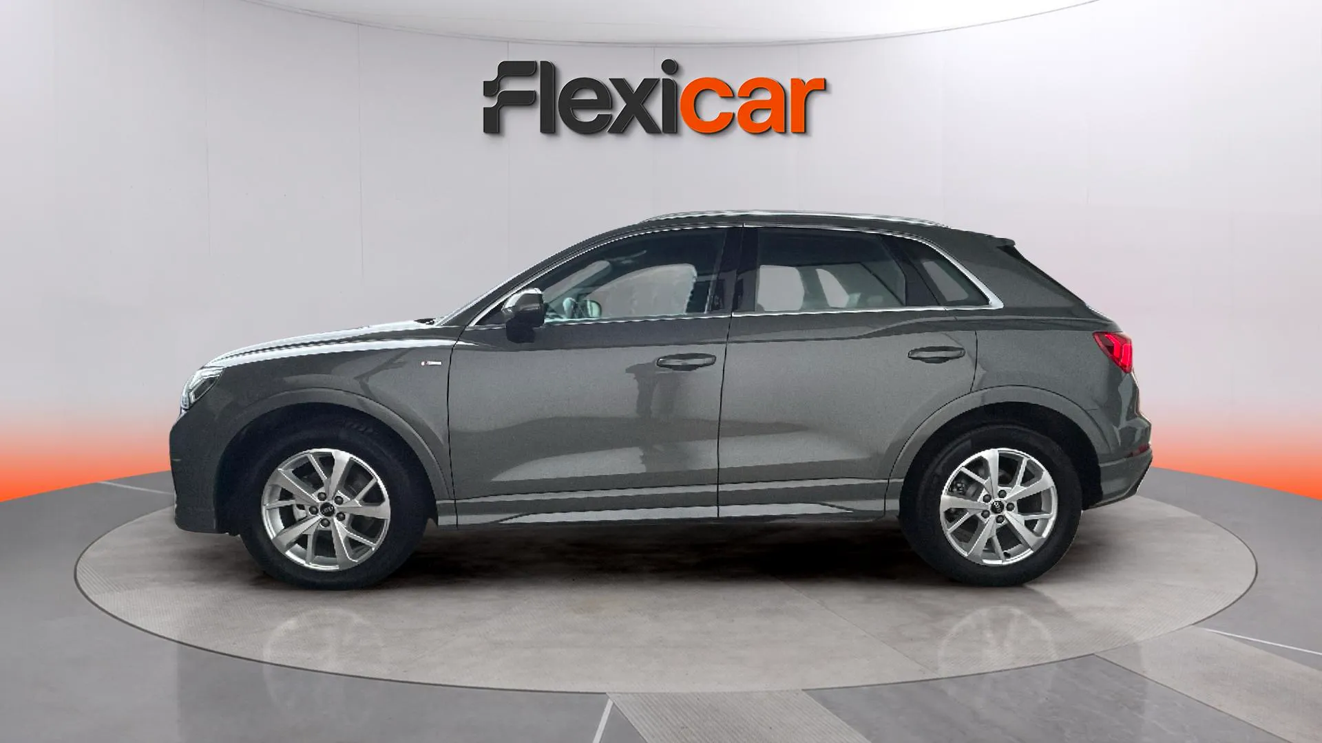 Audi Q3 S line 35 TDI S tronic - foto 3