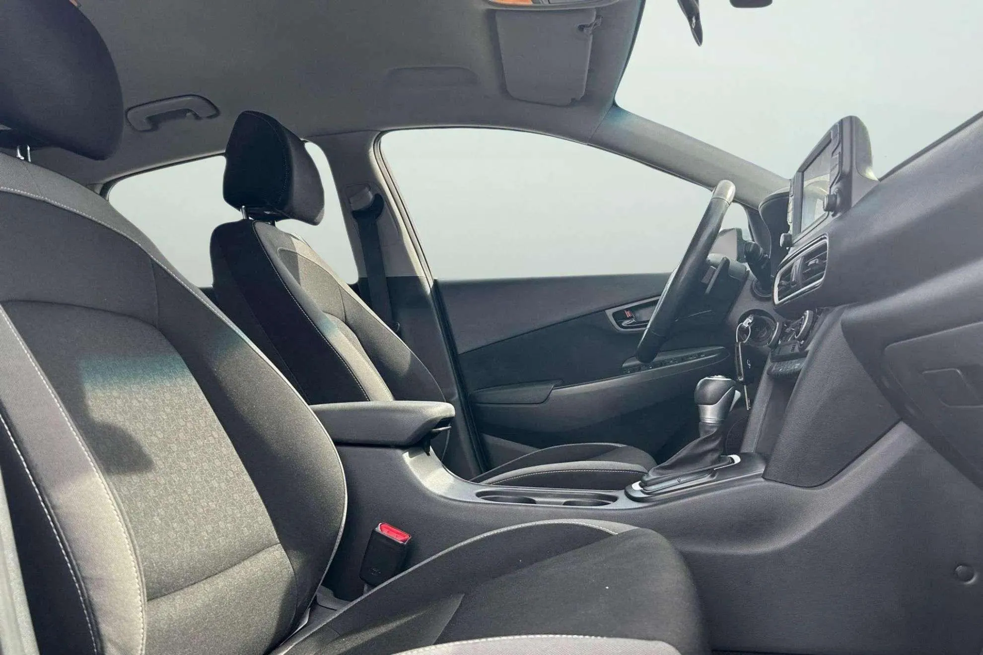 Hyundai Kona 1.6 GDI HEV Klass DCT - foto 9