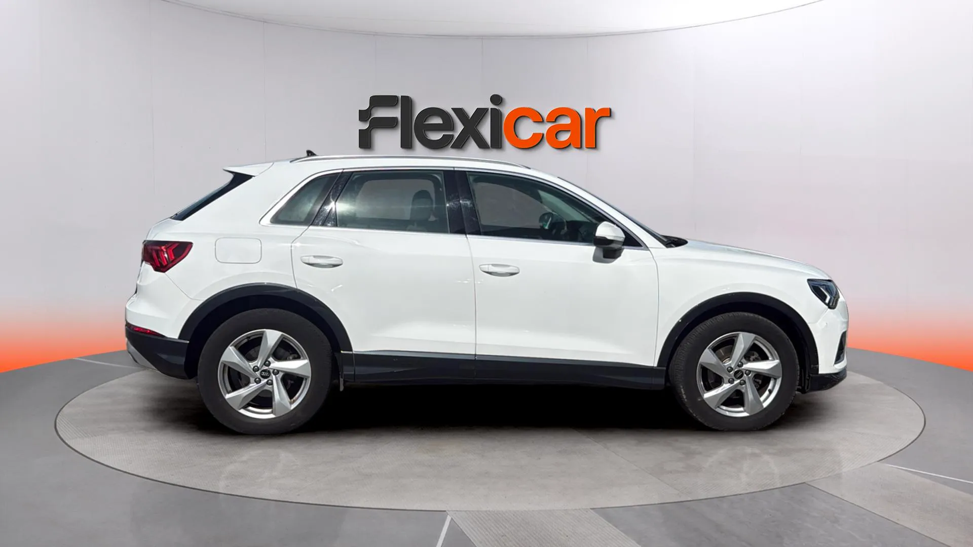 Audi Q3 S line 35 TDI S tronic - foto 8