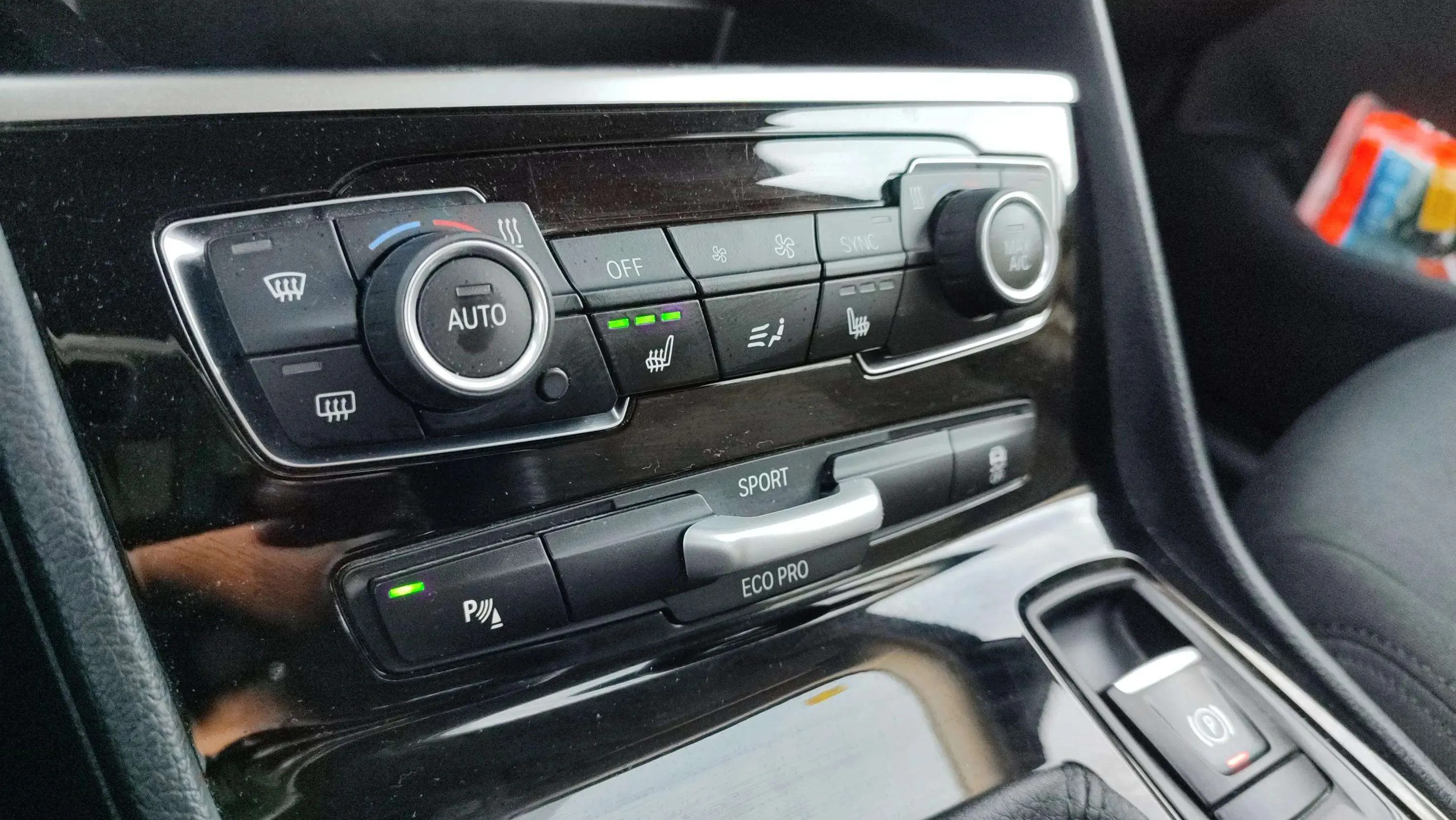 BMW Serie 2 Gran Tourer 216i - foto 18