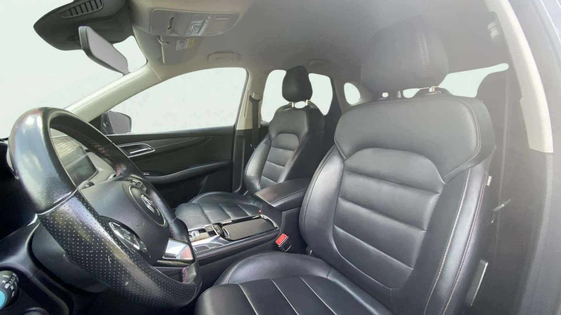 MG HS 1.5 Turbo GDI Comfort DCT - foto 11