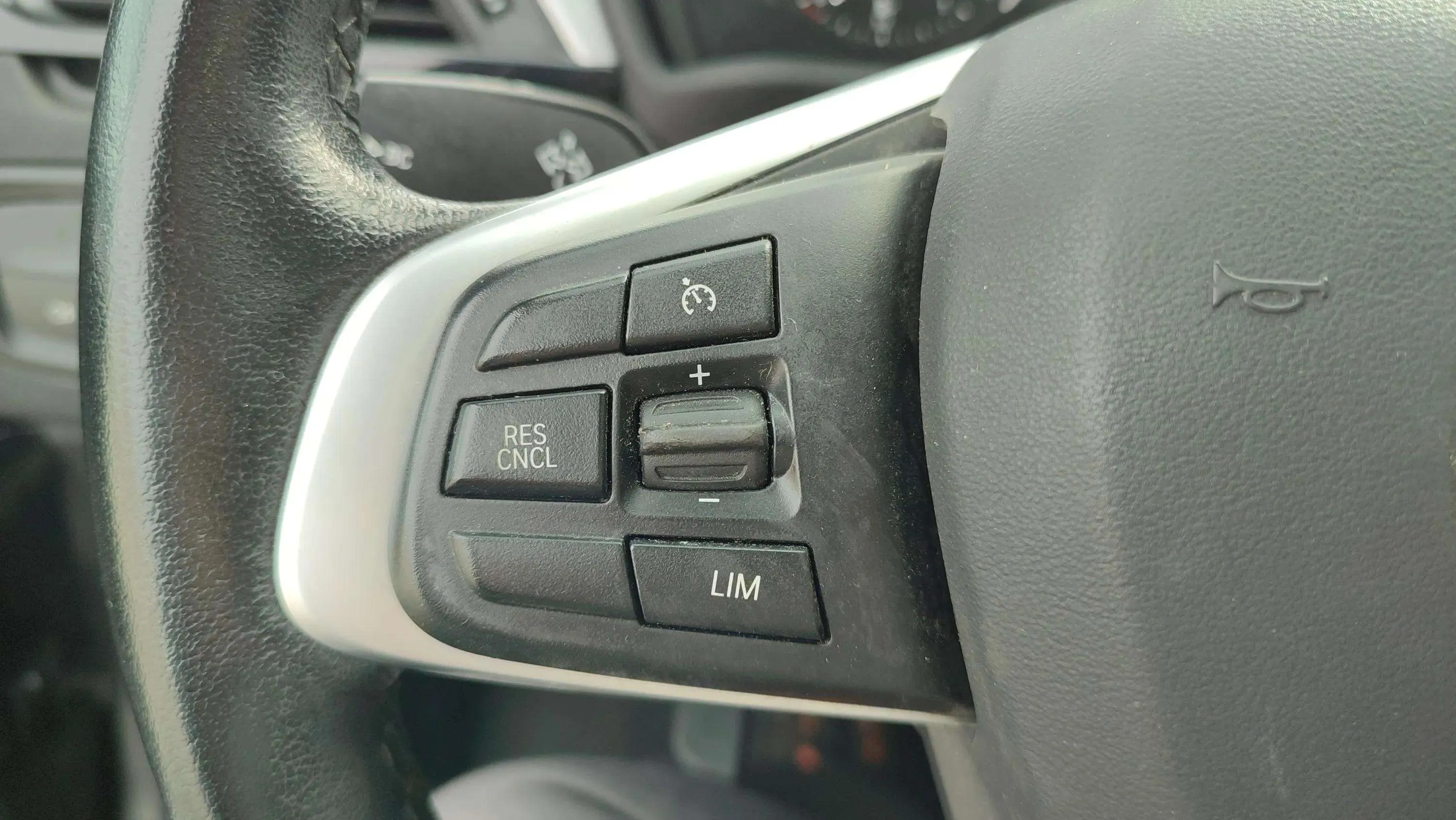 BMW X1 sDrive18i - foto 15