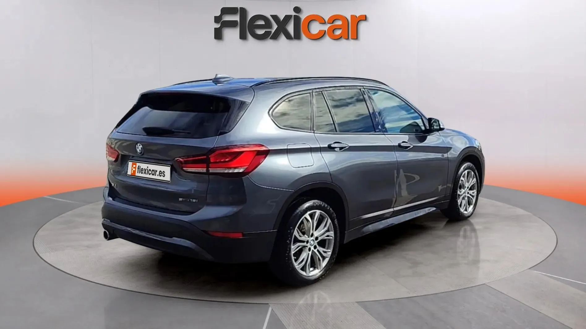 BMW X1 sDrive18i - foto 8