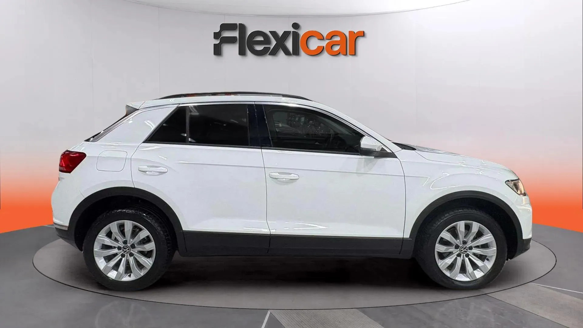 Volkswagen T-Roc Advance 1.5 TSI DSG - foto 8