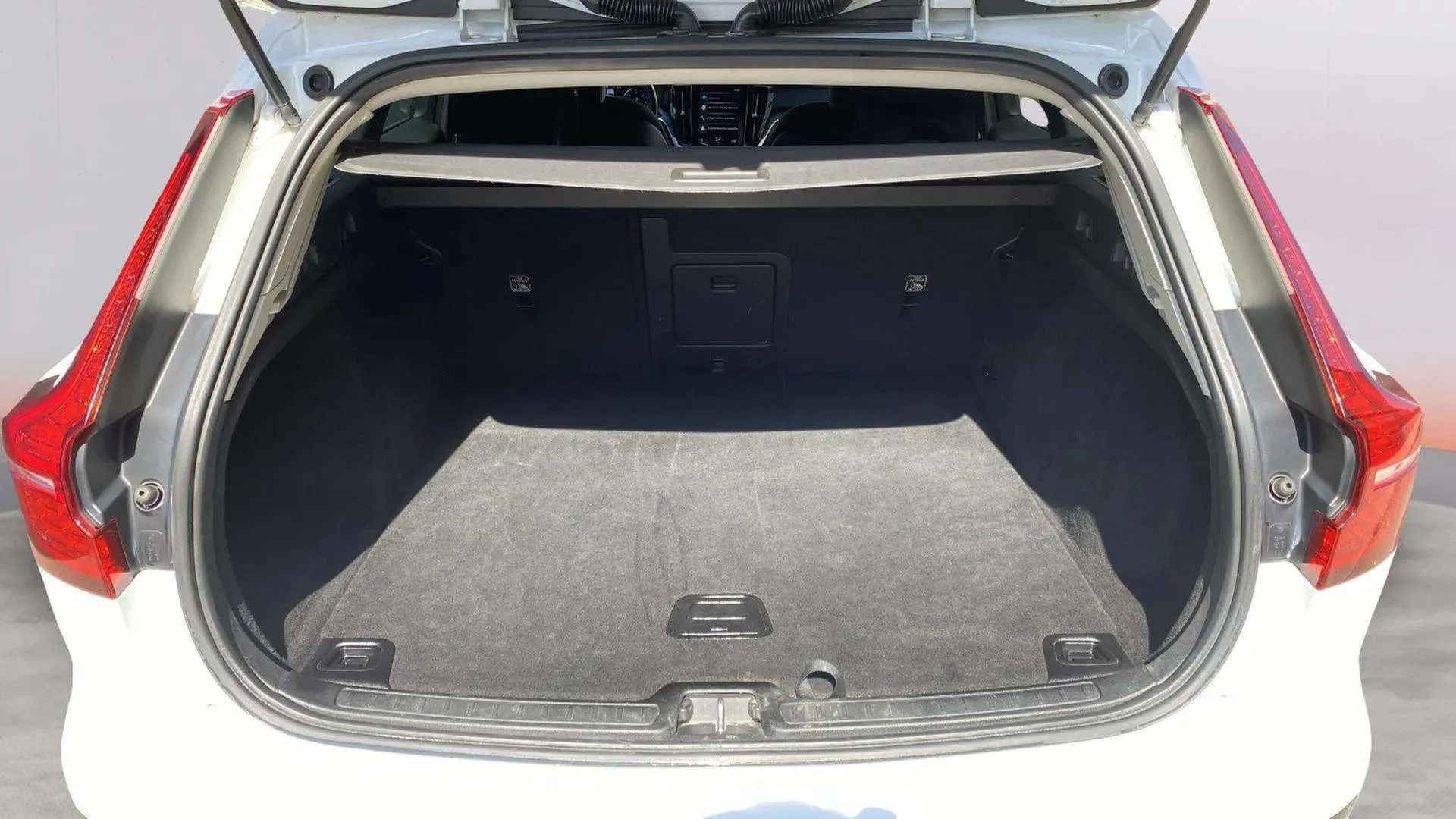 Volvo V60 2.0 D3 - foto 16