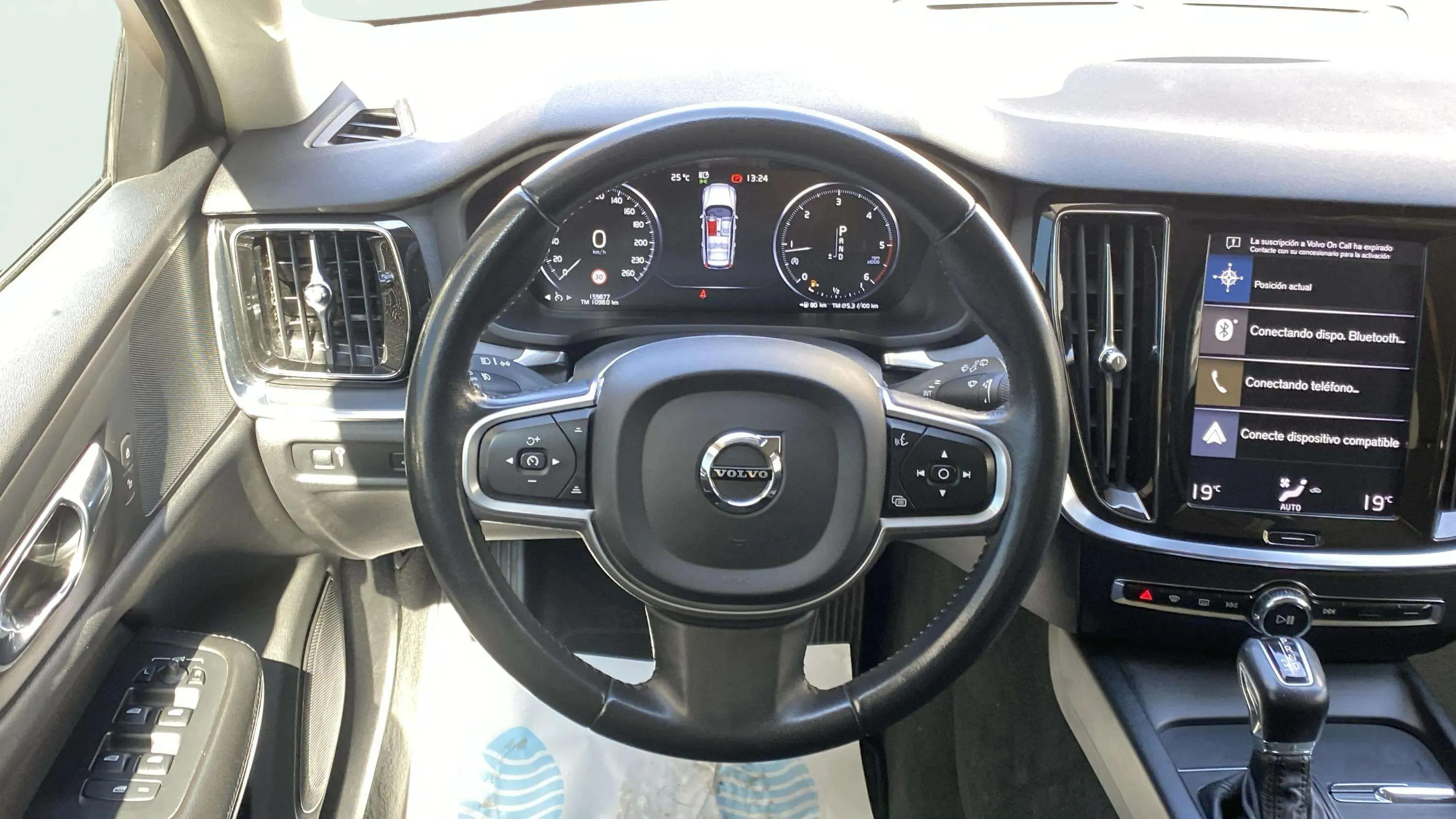 Volvo V60 2.0 D3 - foto 11