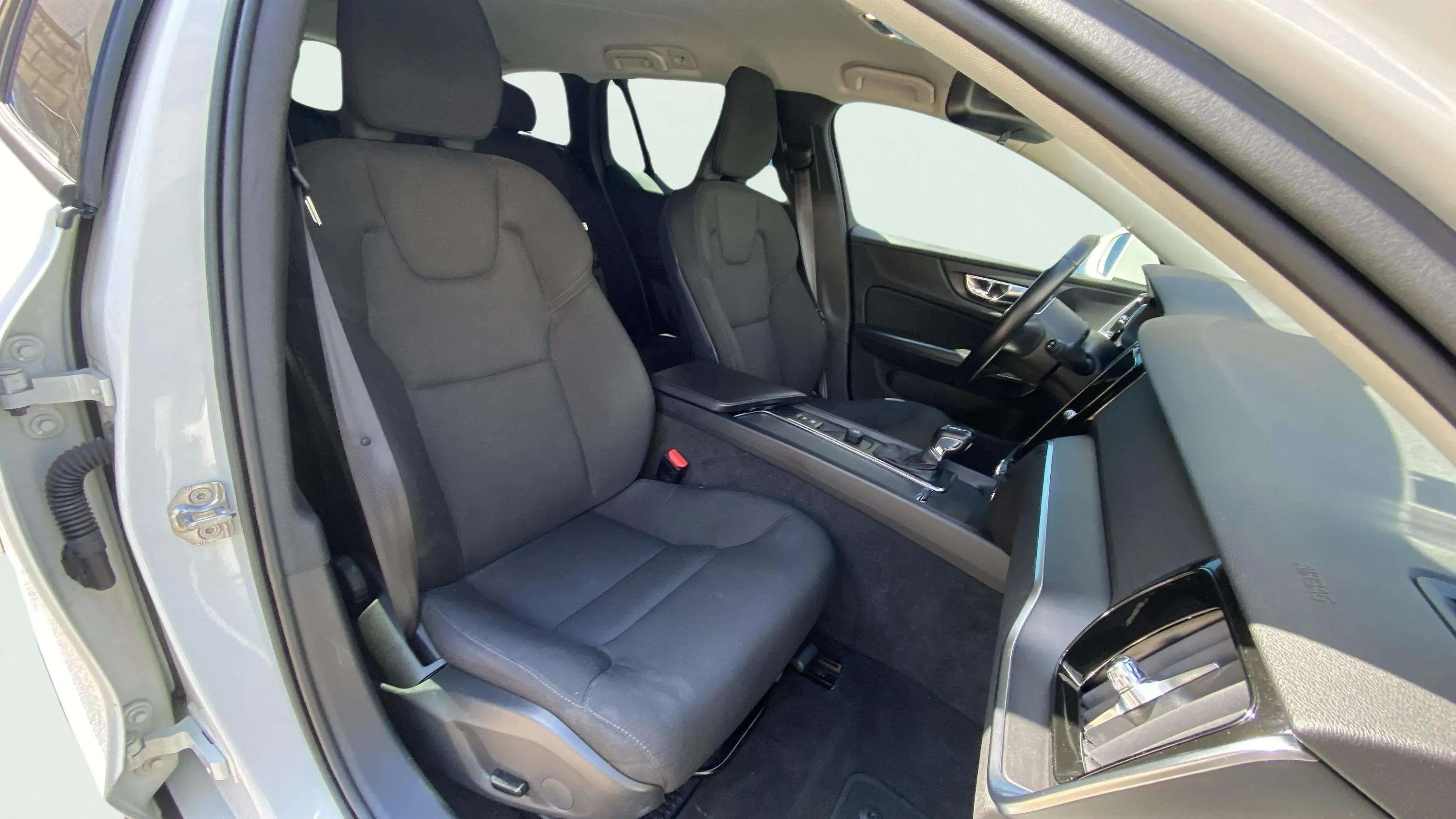 Volvo V60 2.0 D3 - foto 13