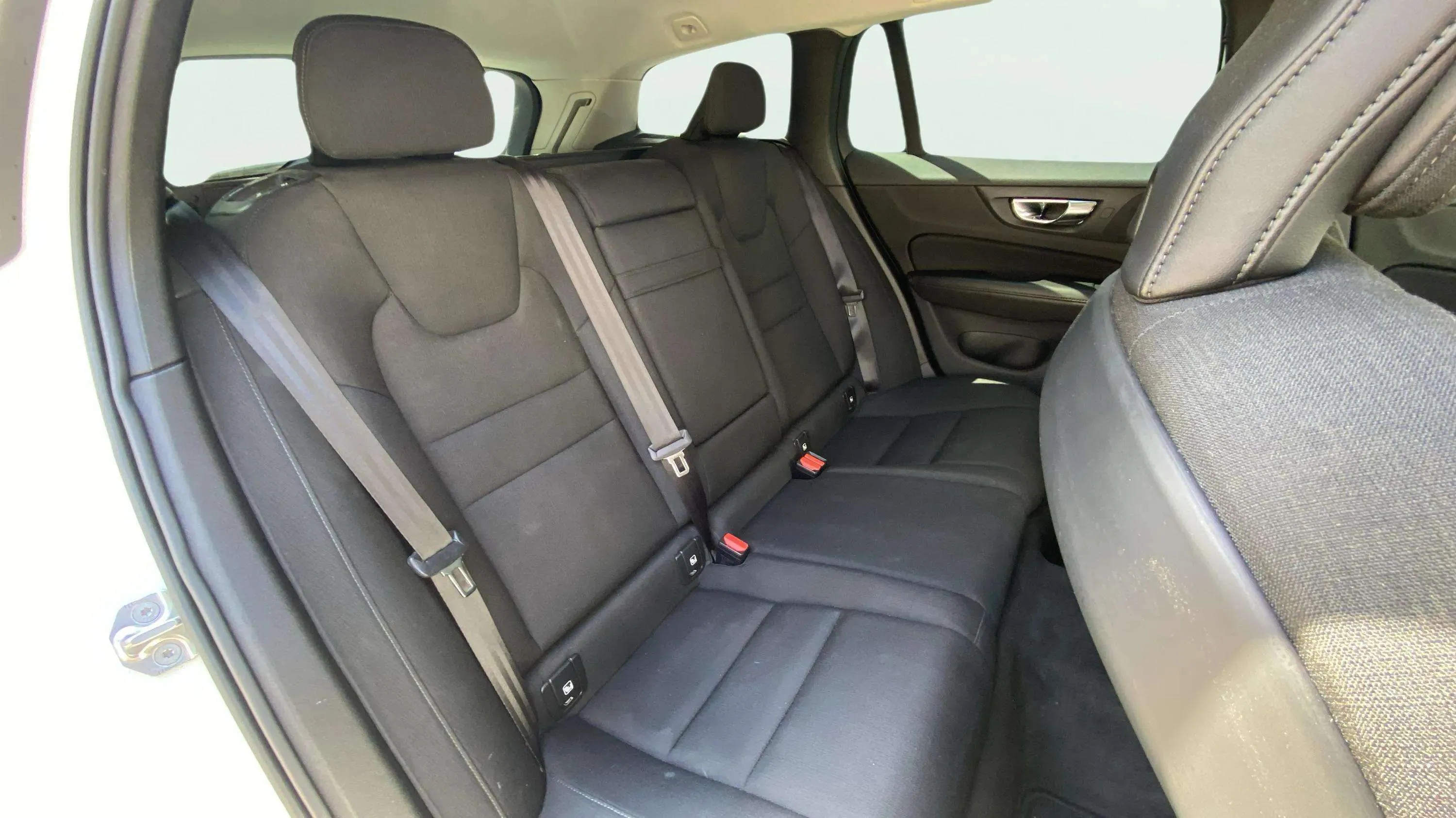 Volvo V60 2.0 D3 - foto 14