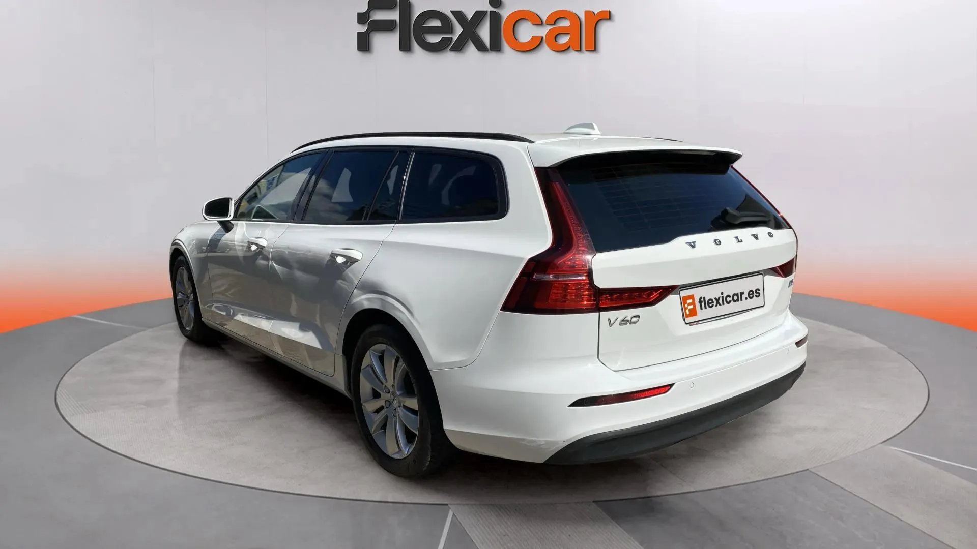 Volvo V60 2.0 D3 - foto 4