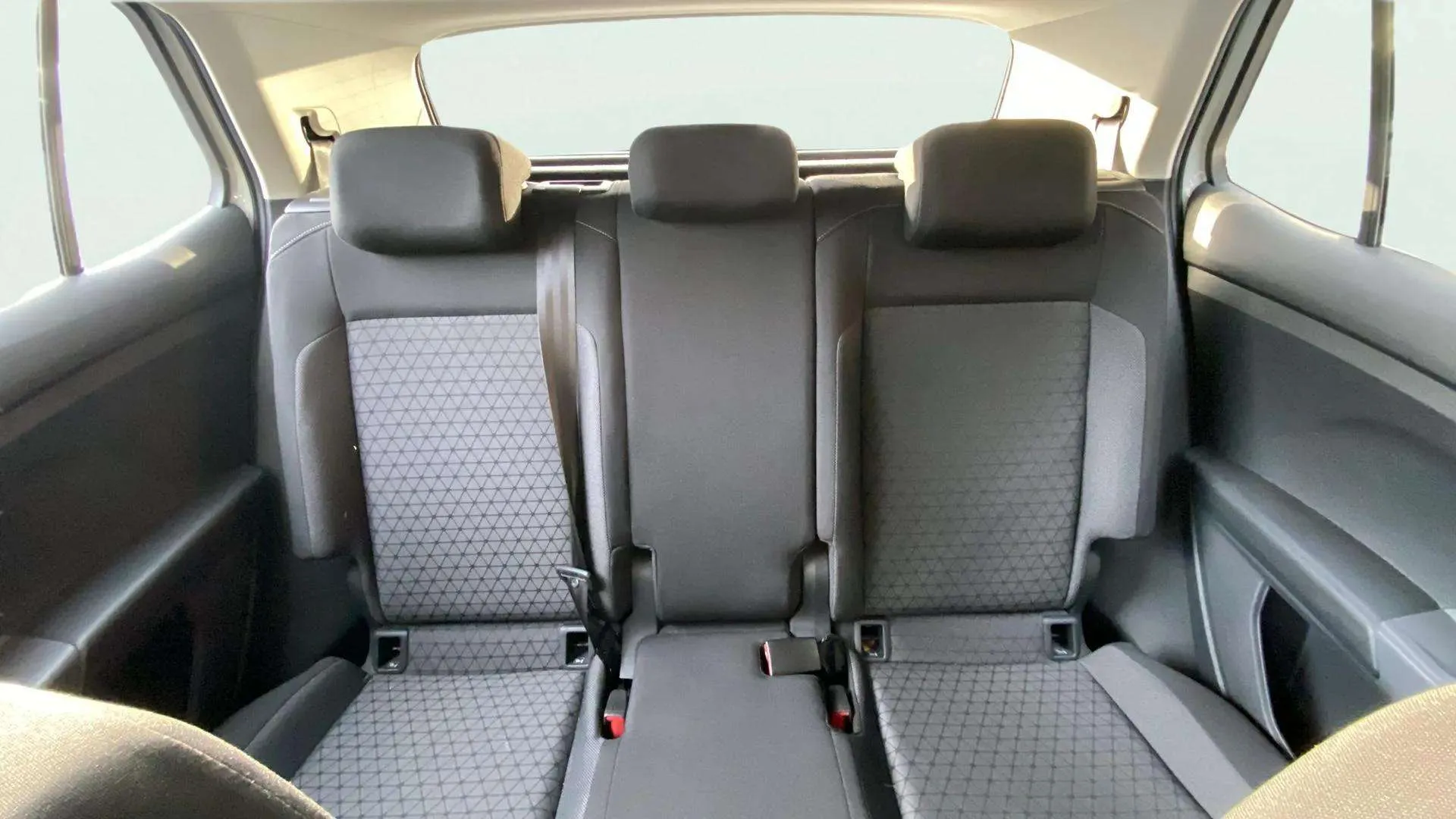 Volkswagen T-Cross Advance 1.0 TSI DSG - foto 17