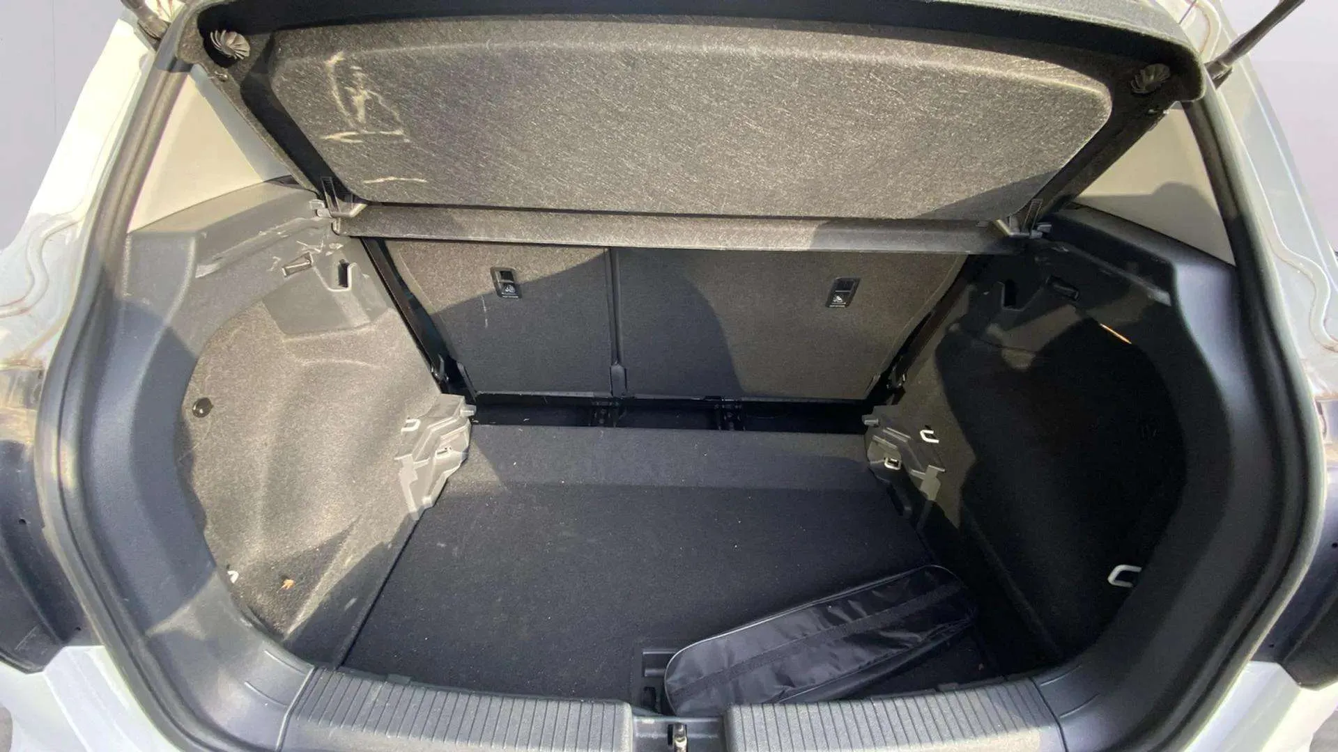 Volkswagen T-Cross Advance 1.0 TSI DSG - foto 9