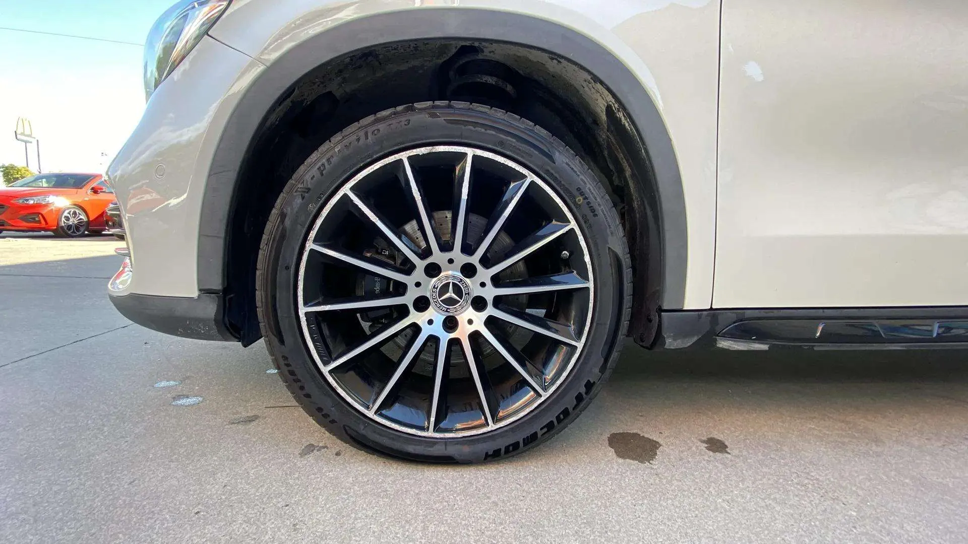 Mercedes-Benz GLA 220 d 4MATIC AMG Line - foto 15