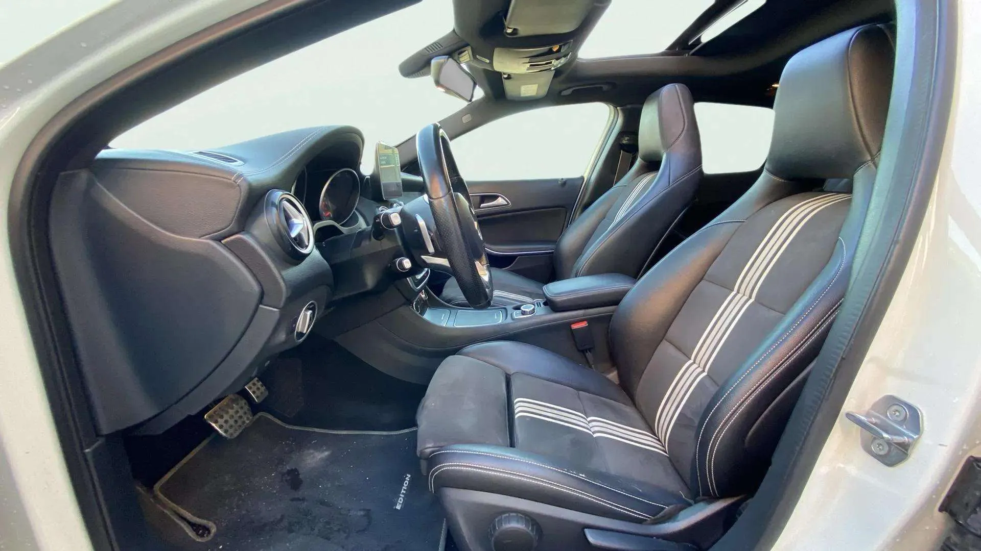 Mercedes-Benz GLA 220 d 4MATIC AMG Line - foto 10